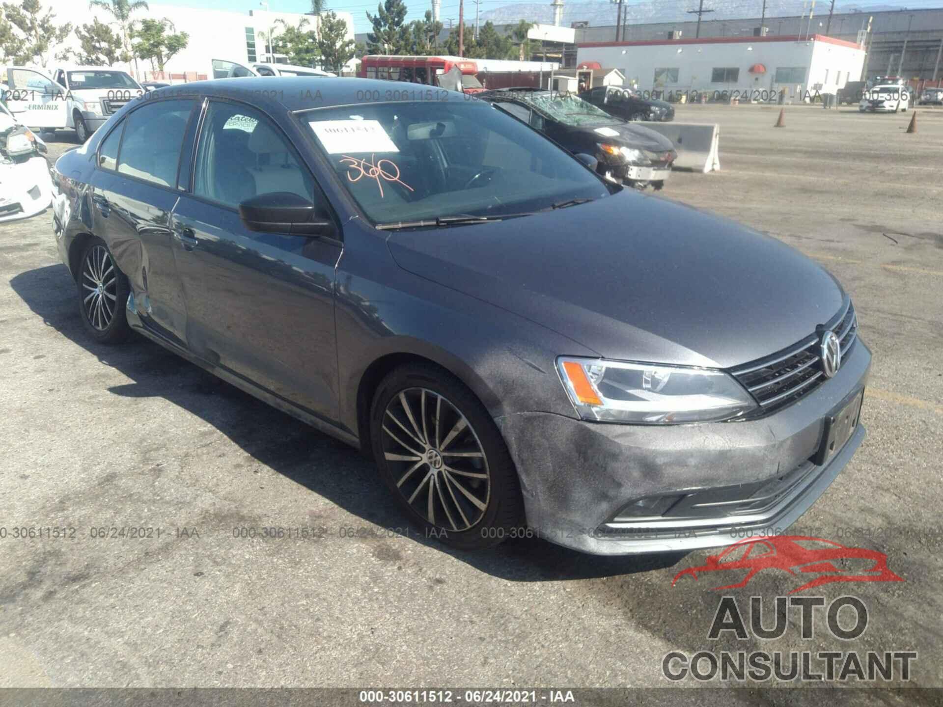 VOLKSWAGEN JETTA SEDAN 2016 - 3VWD17AJ5GM266570