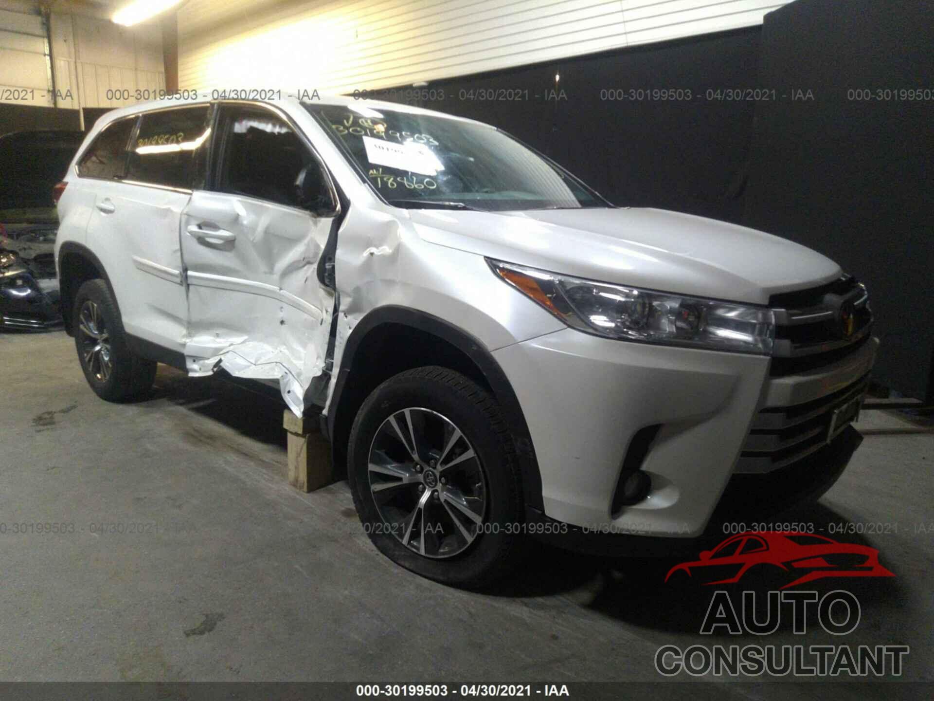 TOYOTA HIGHLANDER 2019 - 5TDBZRFH0KS939116