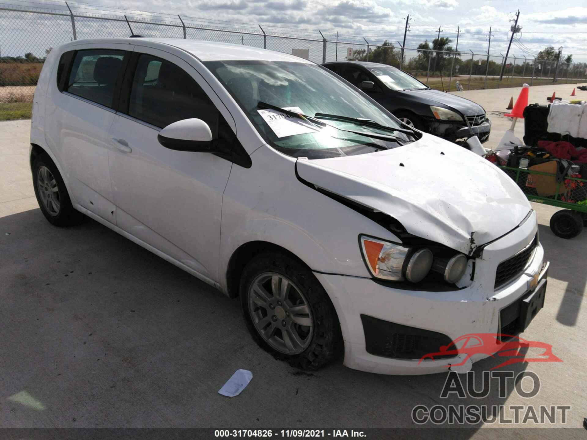 CHEVROLET SONIC 2016 - 1G1JC6SH7G4155867