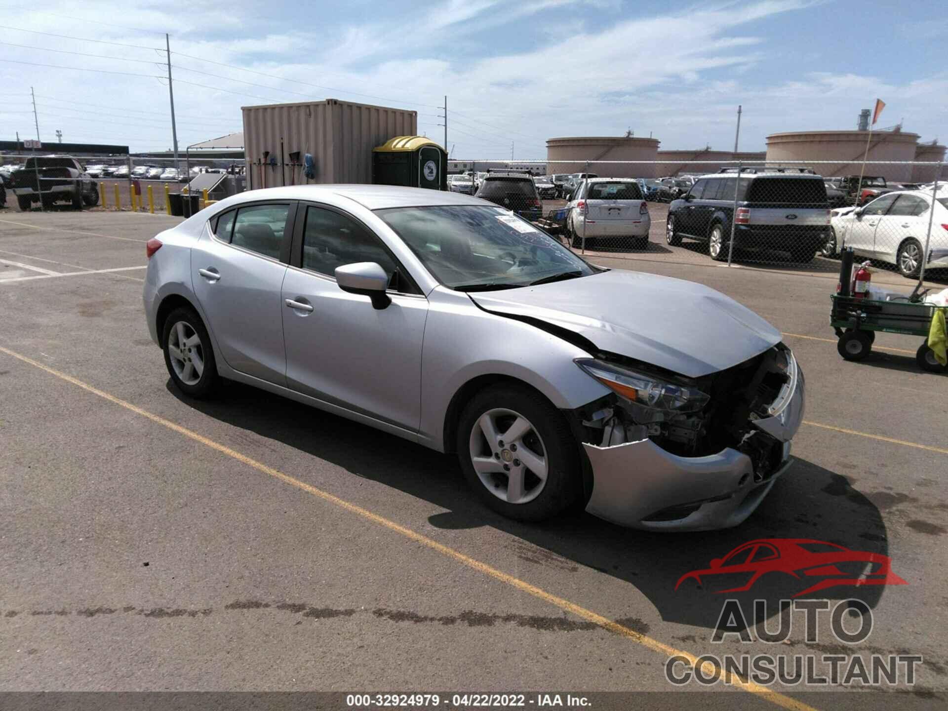 MAZDA MAZDA3 4-DOOR 2017 - 3MZBN1V7XHM117726