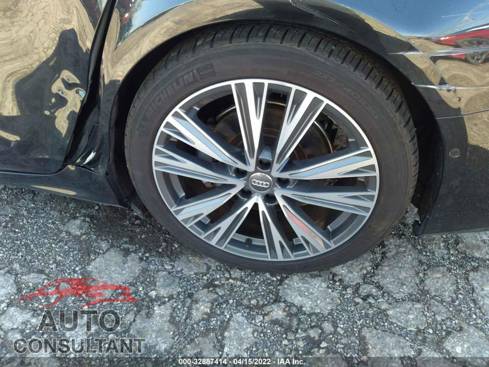 AUDI A6 2019 - WAUL2AF28KN100842