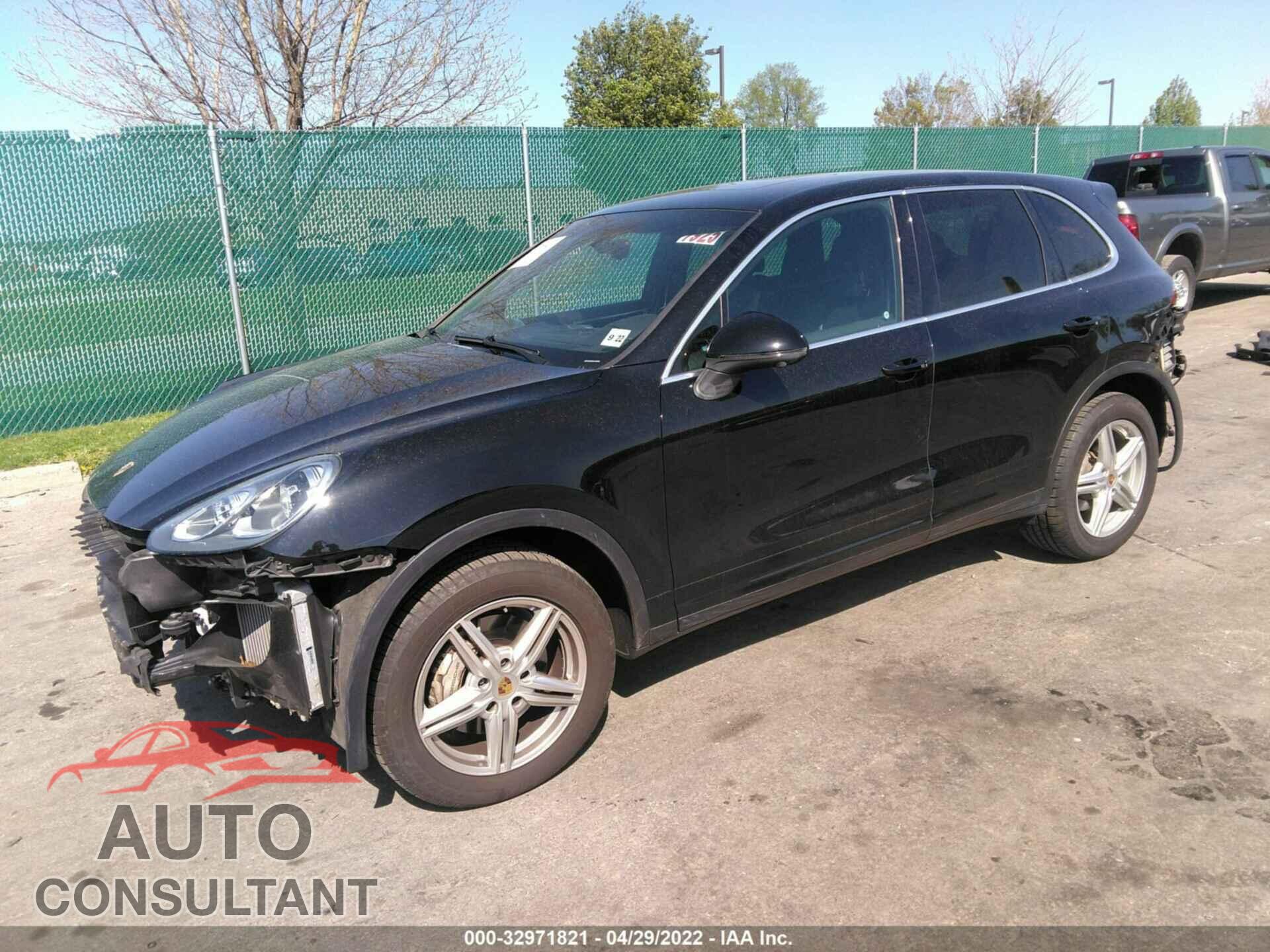PORSCHE CAYENNE 2017 - WP1AB2A2XHLA51184