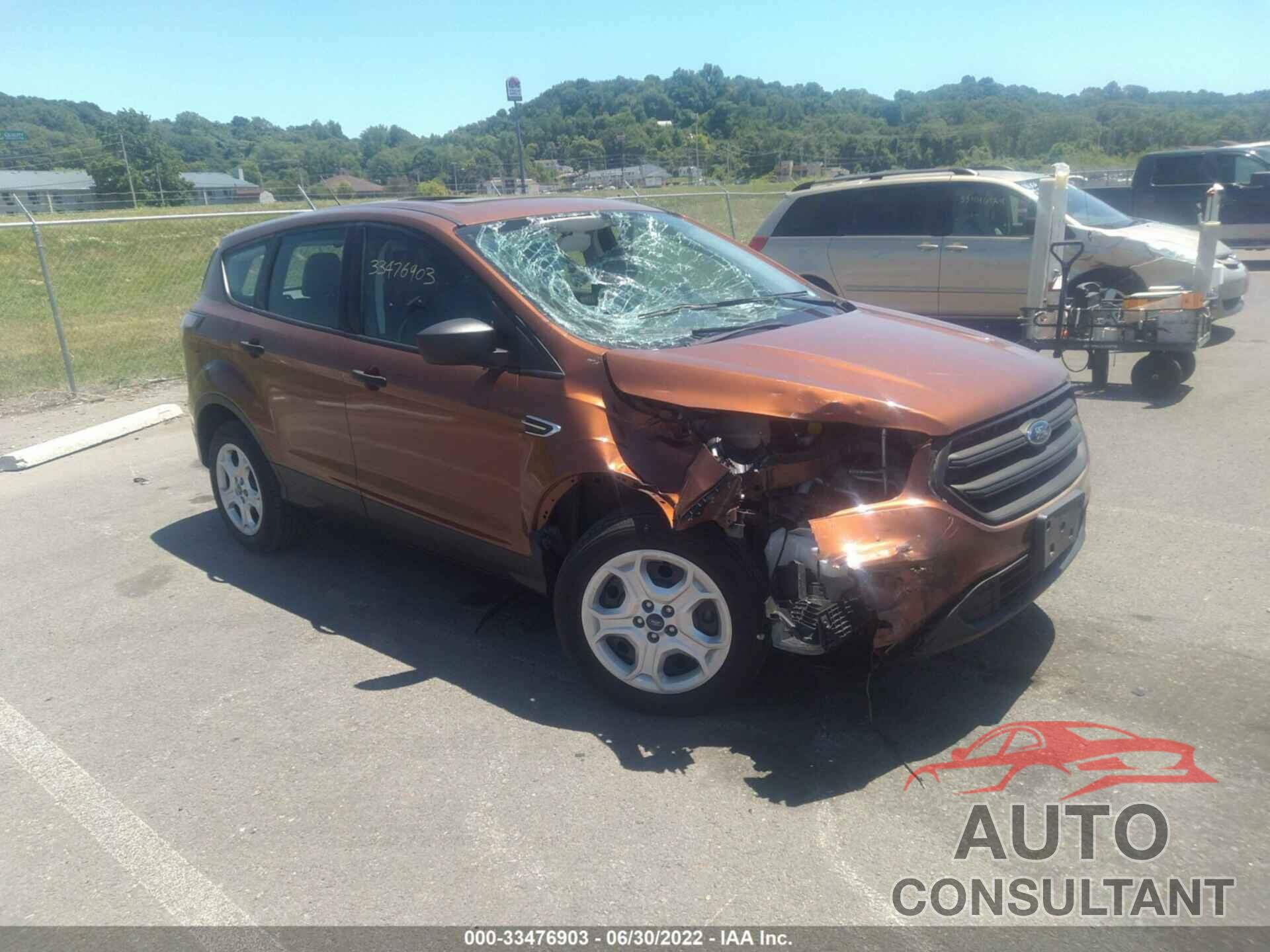 FORD ESCAPE 2017 - 1FMCU0F74HUA93840