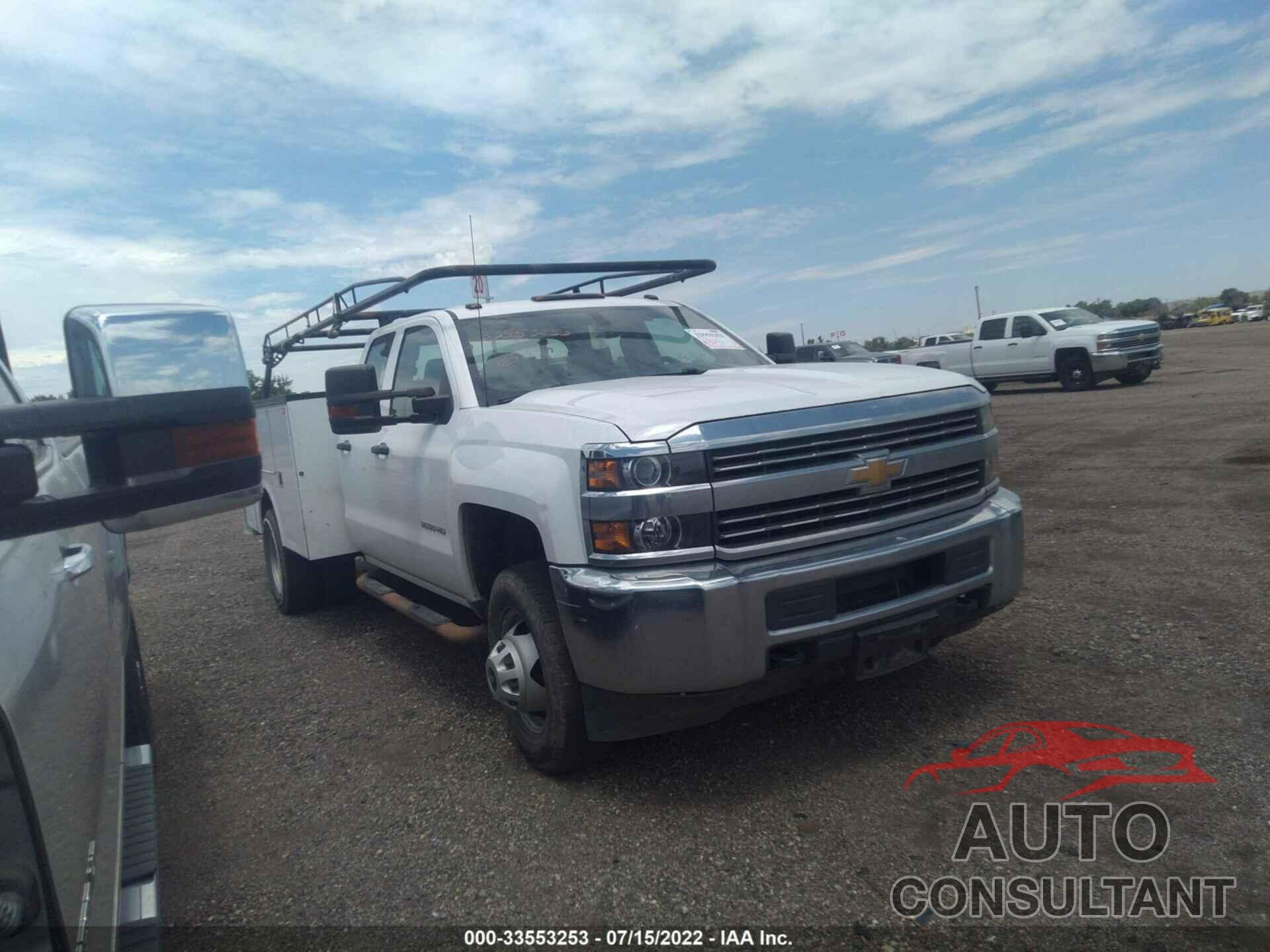 CHEVROLET SILVERADO 3500HD 2017 - 1GB5KYCG7HZ272158