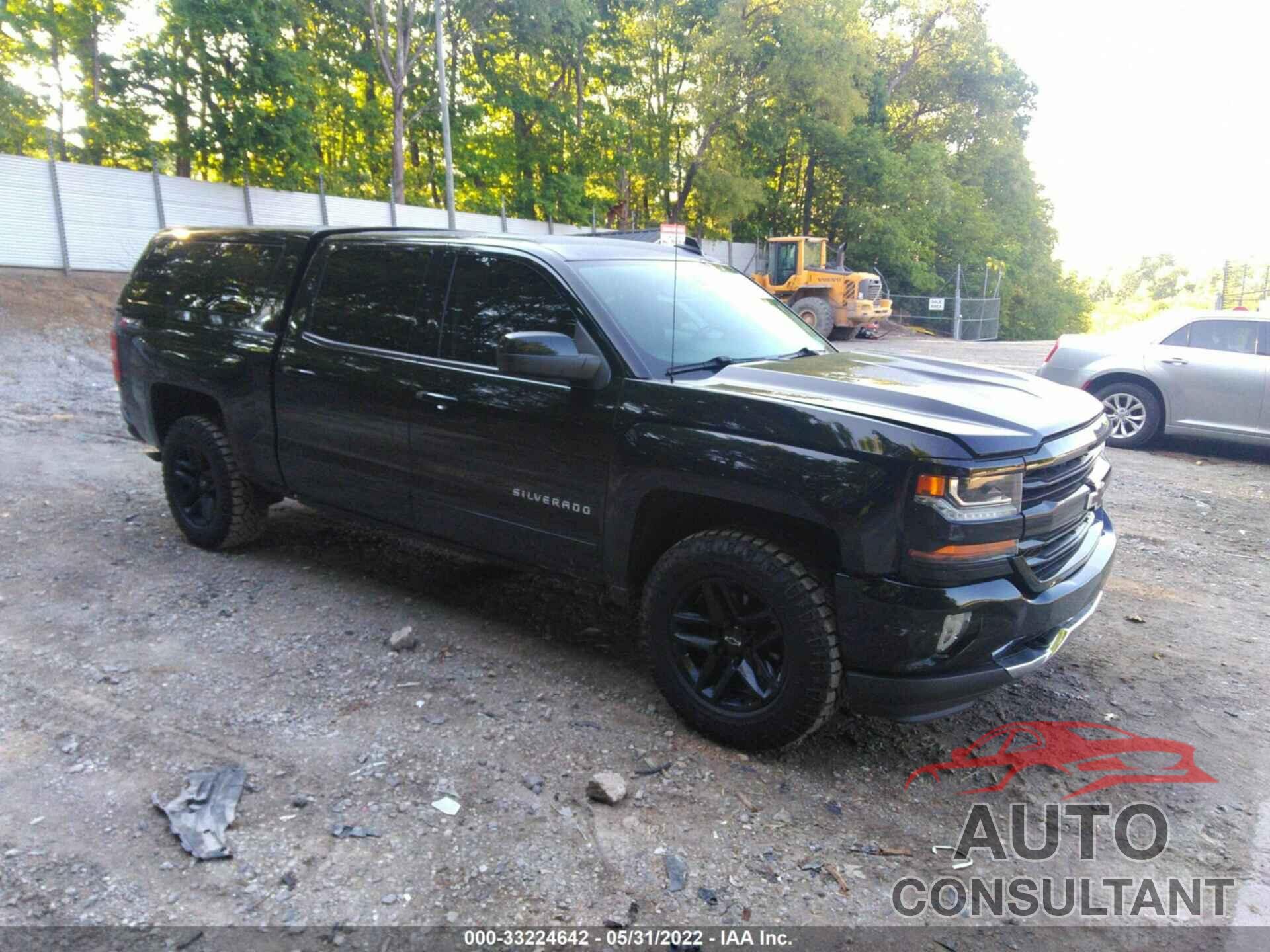 CHEVROLET SILVERADO 1500 2018 - 3GCUKREC2JG613544
