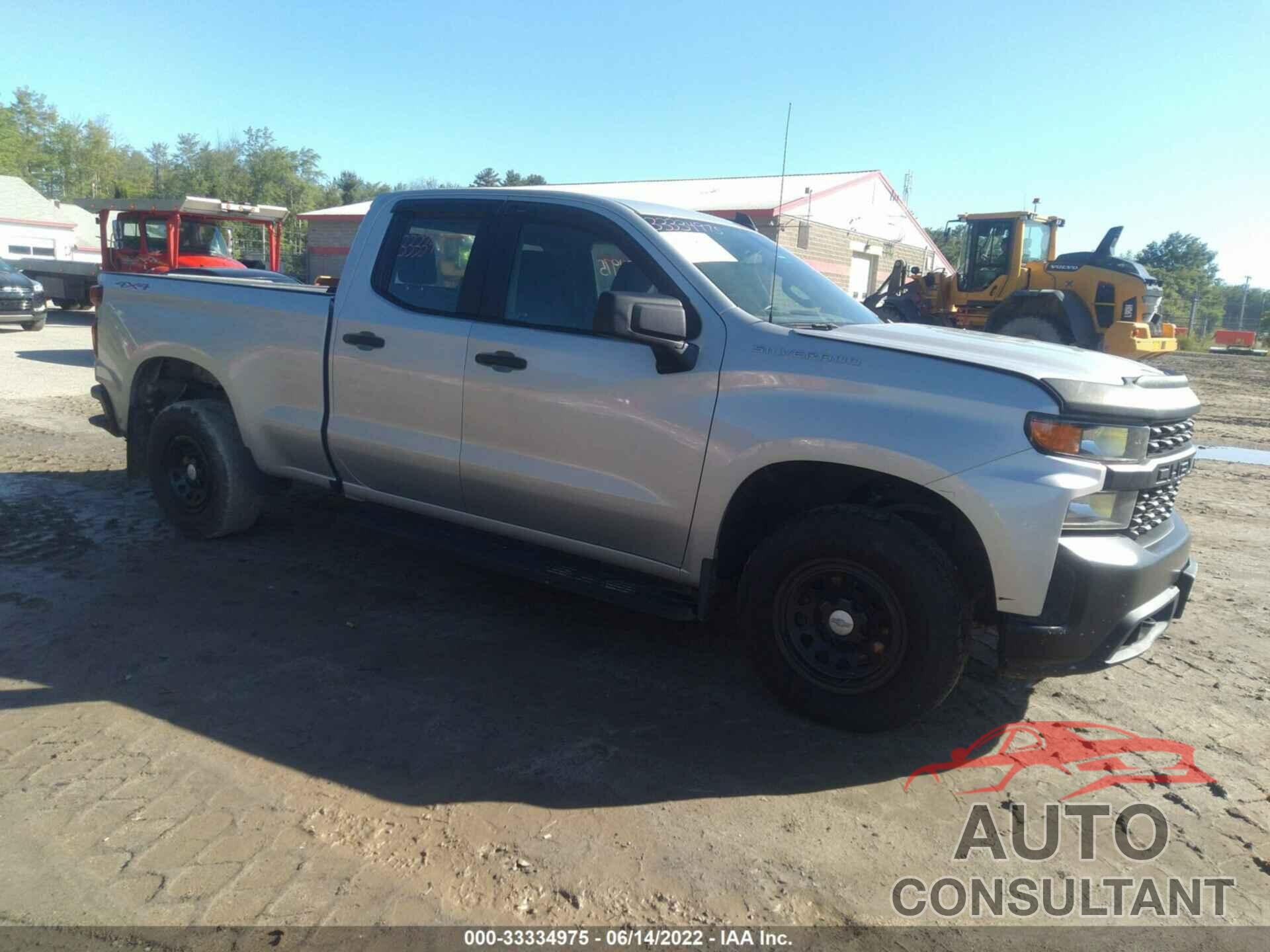 CHEVROLET SILVERADO 1500 2019 - 1GCRYAEH2KZ240427