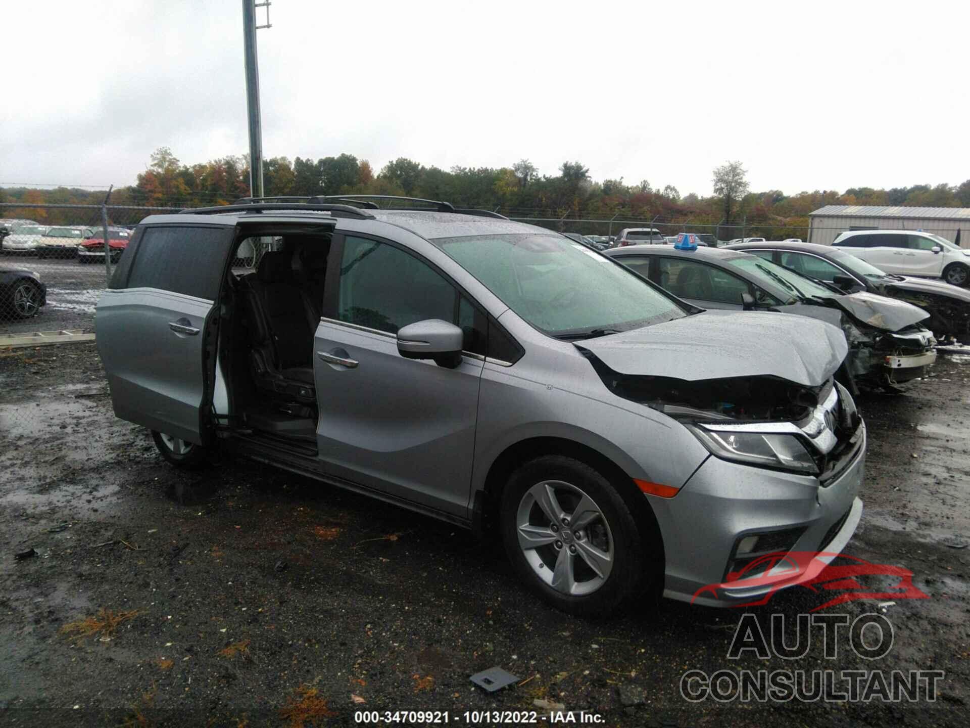 HONDA ODYSSEY 2018 - 5FNRL6H75JB023649