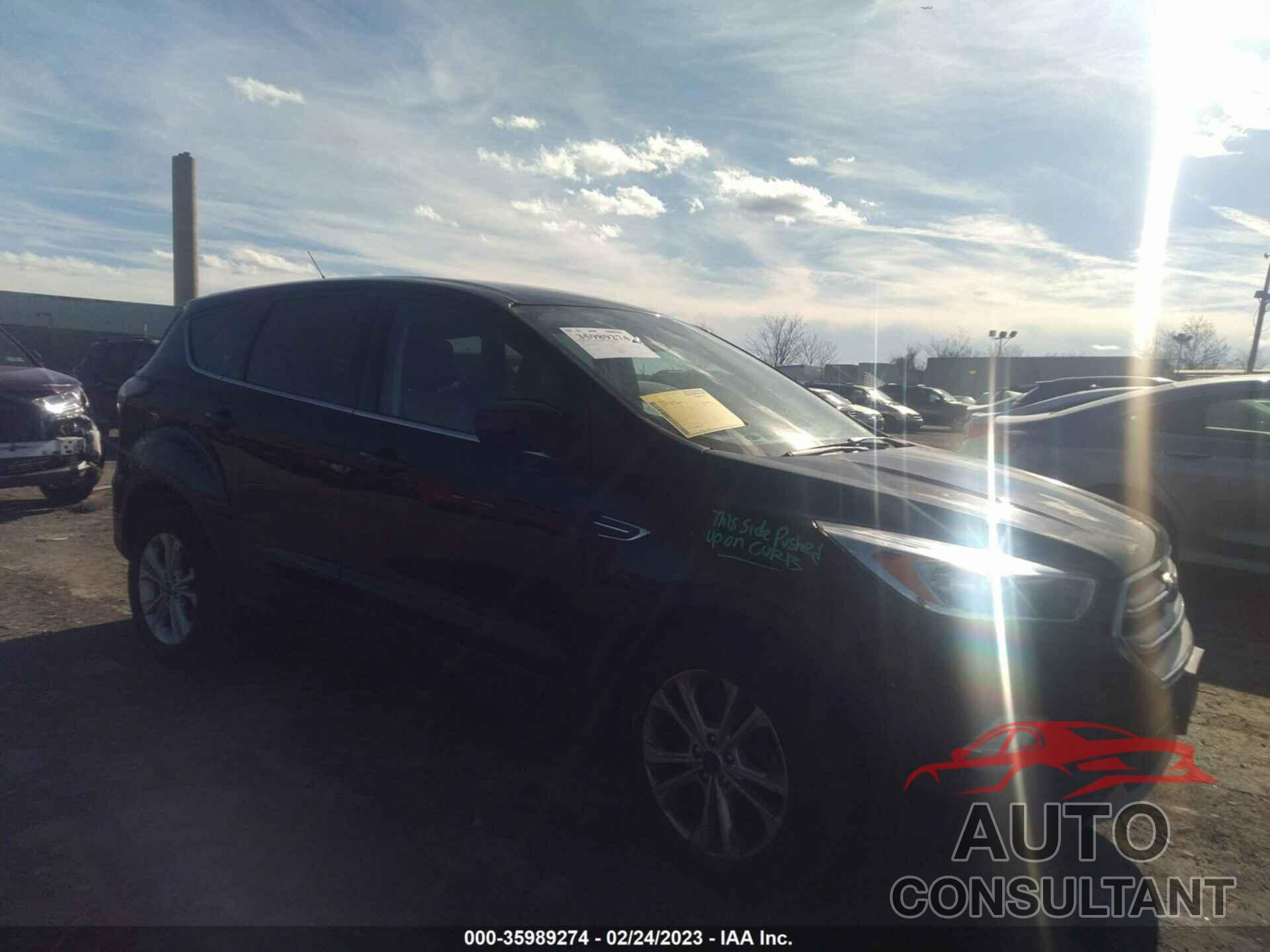 FORD ESCAPE 2017 - 1FMCU0GD3HUD90537