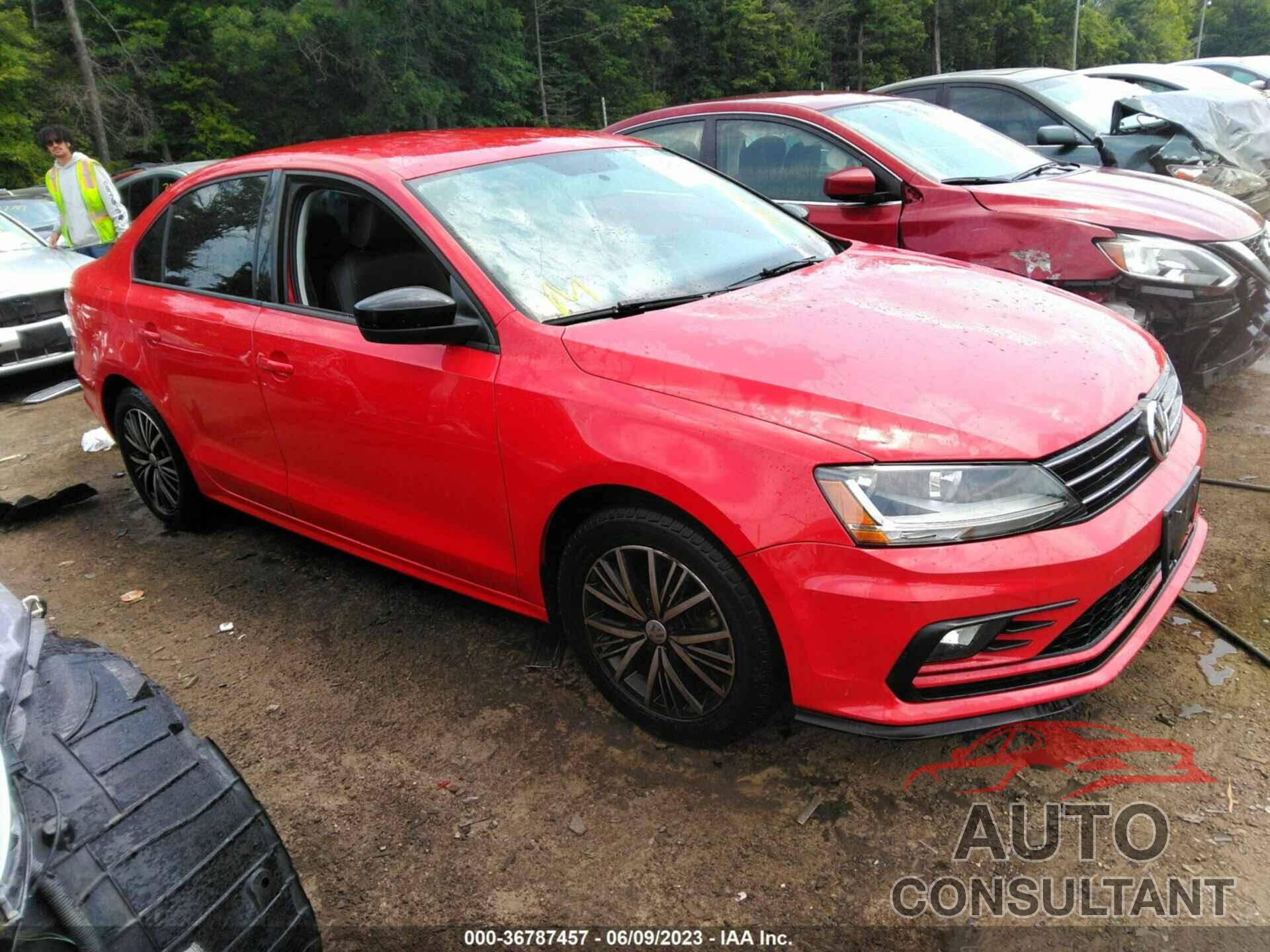 VOLKSWAGEN JETTA 2018 - 3VWDB7AJXJM235545