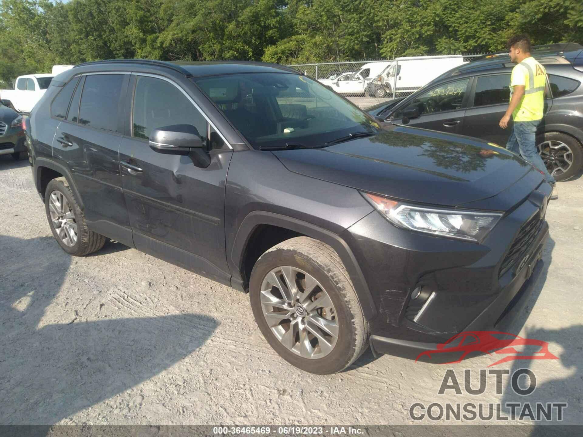 TOYOTA RAV4 2019 - JTMA1RFV2KD505493
