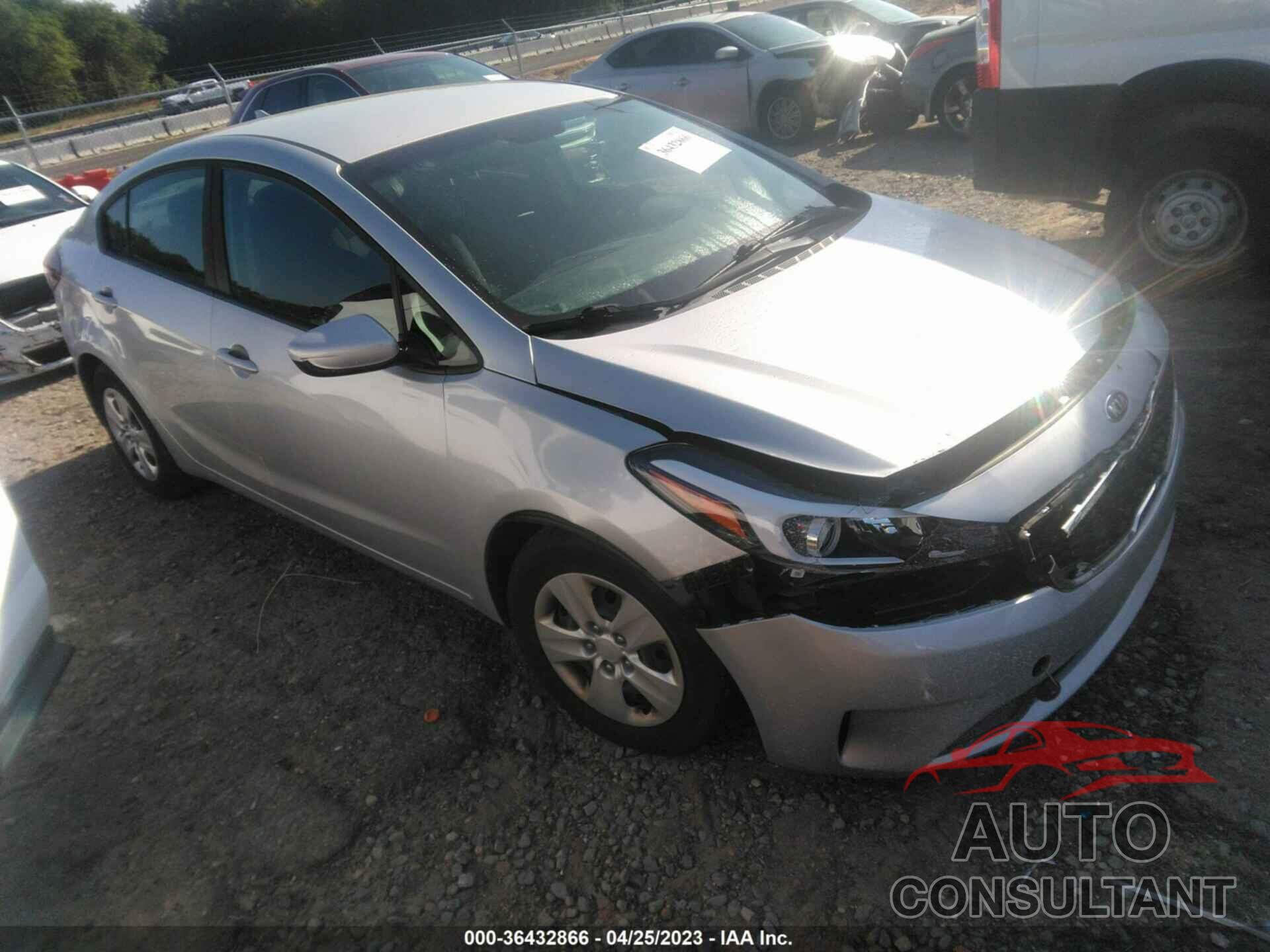 KIA FORTE 2017 - 3KPFK4A75HE104770