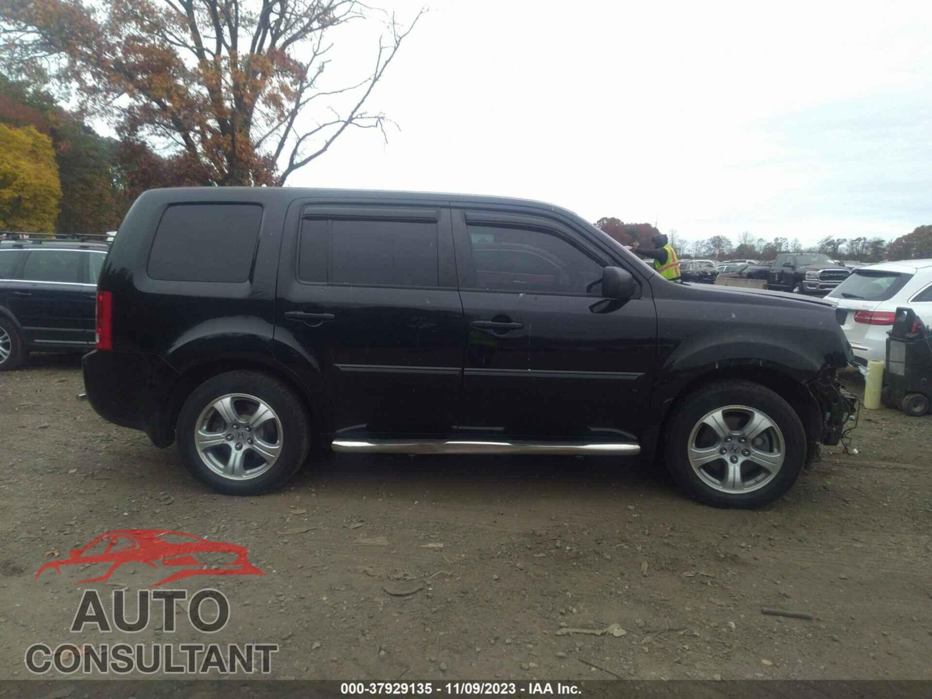 HONDA PILOT 2015 - 5FNYF4H26FB047672
