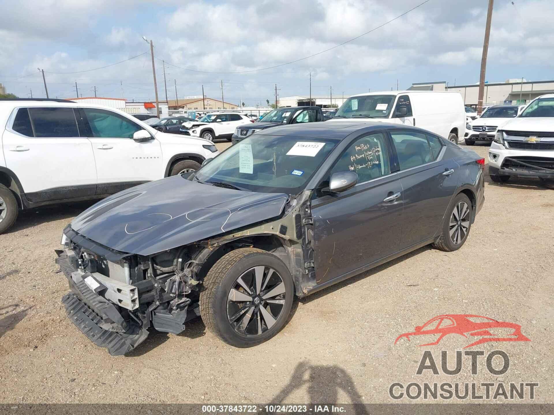 NISSAN ALTIMA 2019 - 1N4BL4DV3KC132898