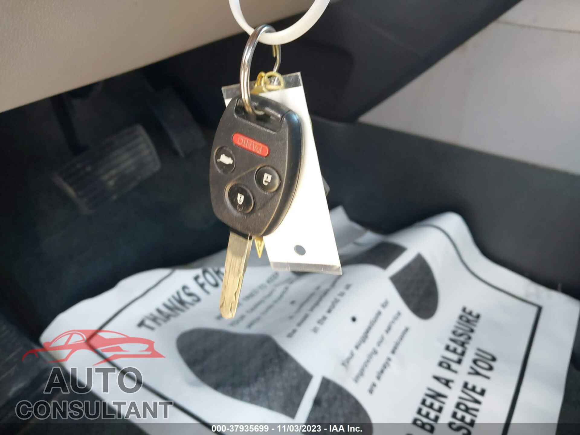 HONDA PILOT 2015 - 5FNYF3H45FB002475
