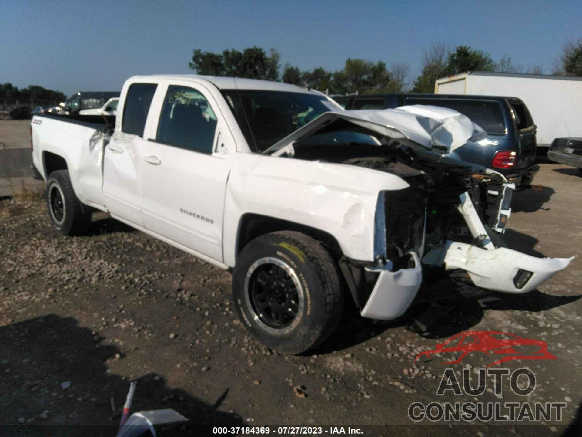 CHEVROLET SILVERADO 1500 2018 - 1GCVKREC2JZ379331