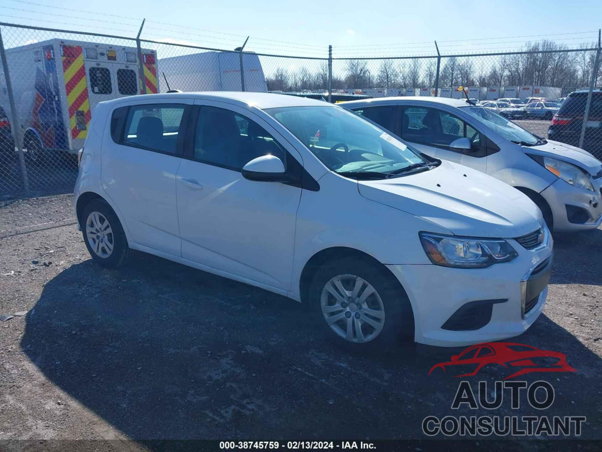 CHEVROLET SONIC 2017 - 1G1JG6SH5H4173502