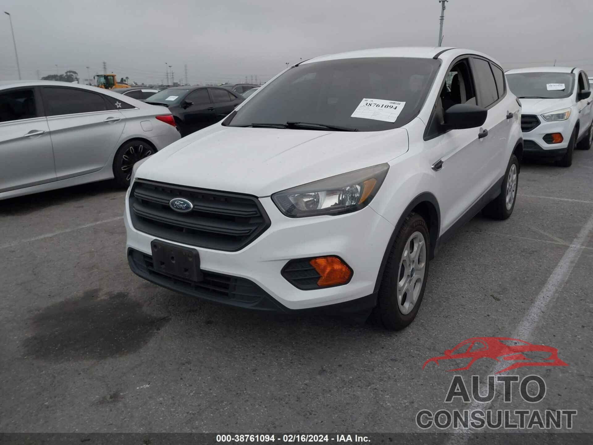 FORD ESCAPE 2018 - 1FMCU0F7XJUB17323