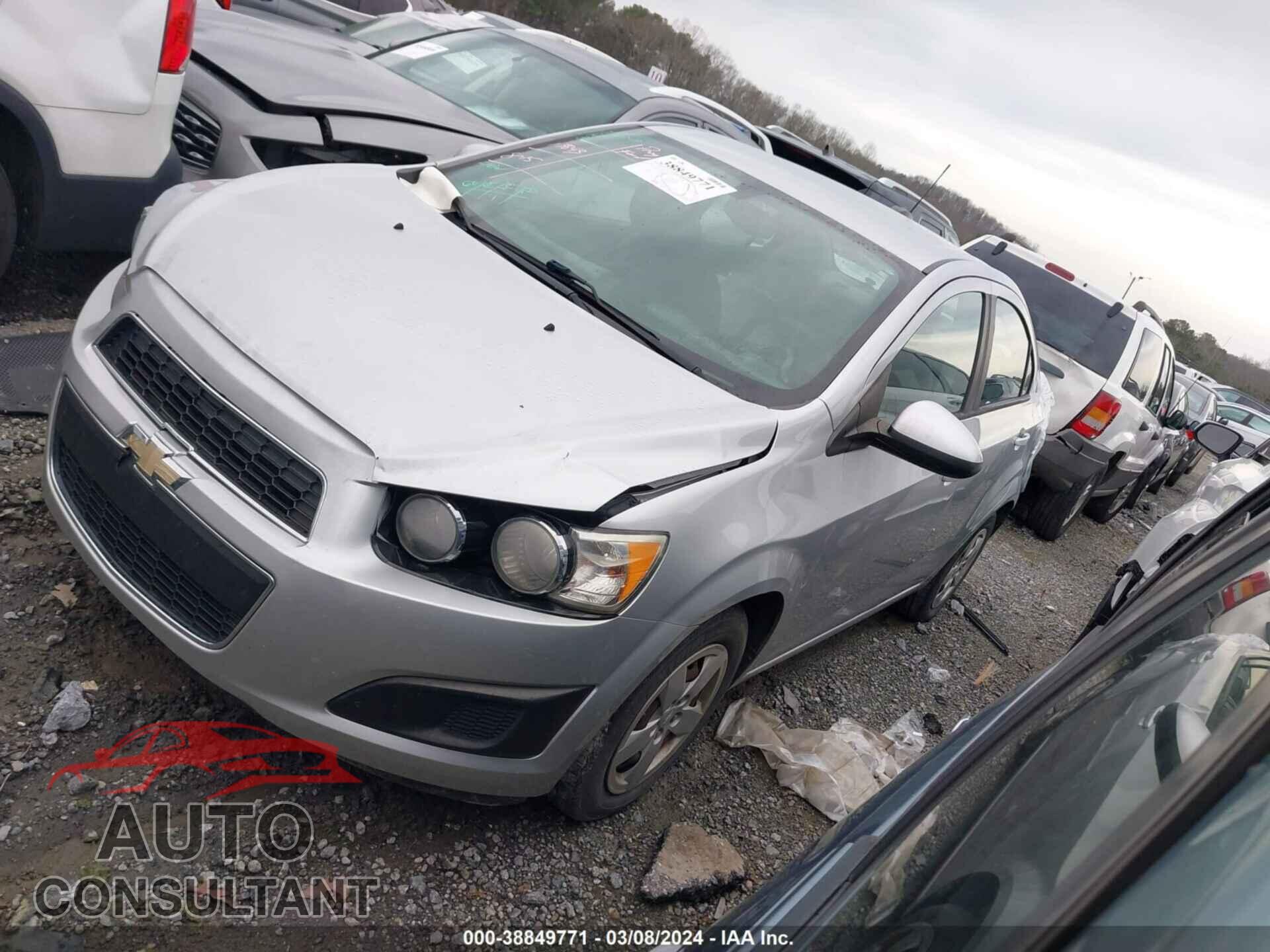 CHEVROLET SONIC 2016 - 1G1JA5SH2G4104048