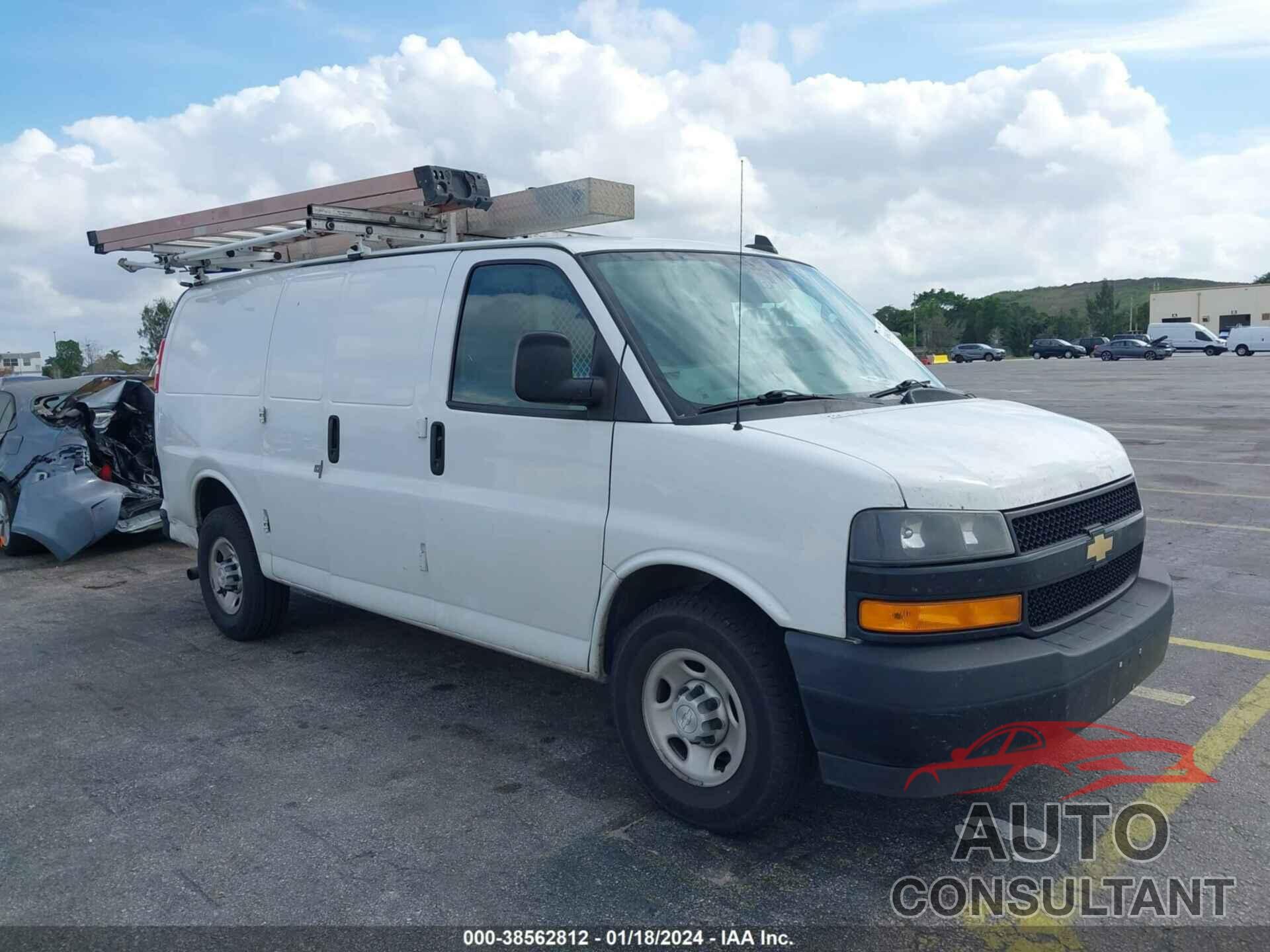 CHEVROLET EXPRESS 2500 2019 - 1GCWGAFGXK1270155