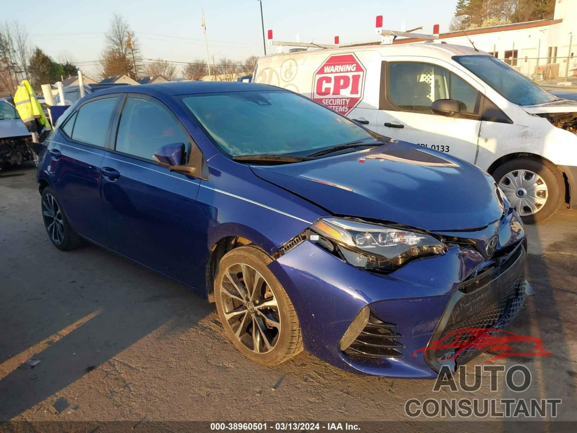 TOYOTA COROLLA 2018 - 2T1BURHEXJC122843