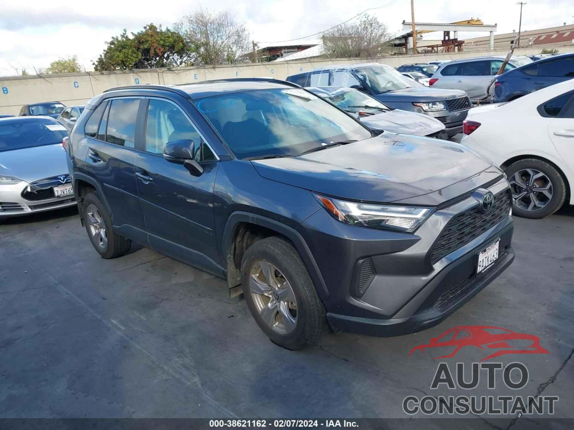 TOYOTA RAV4 2022 - 2T3W1RFV9NC182820