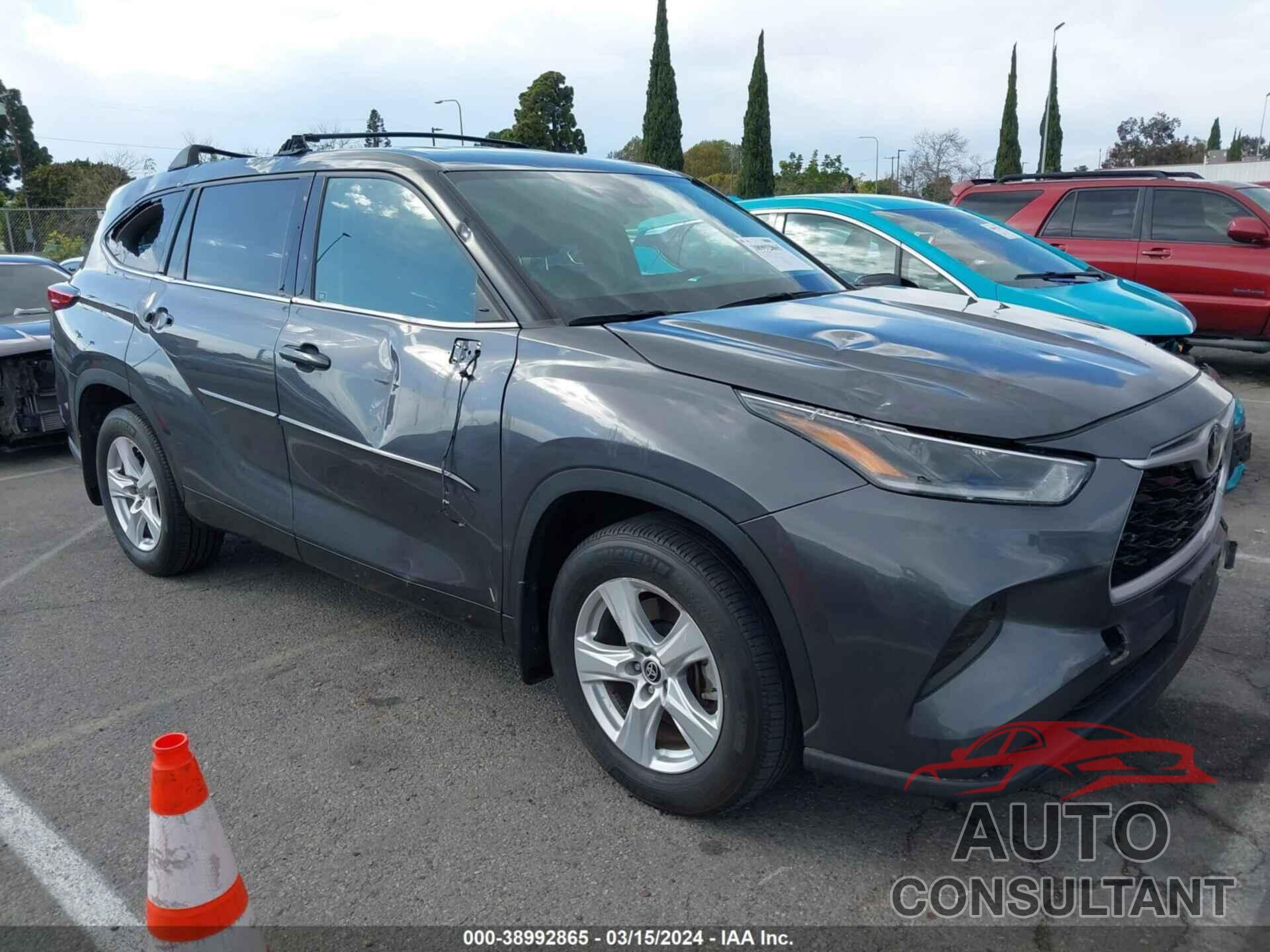 TOYOTA HIGHLANDER 2021 - 5TDCZRAHXMS086559