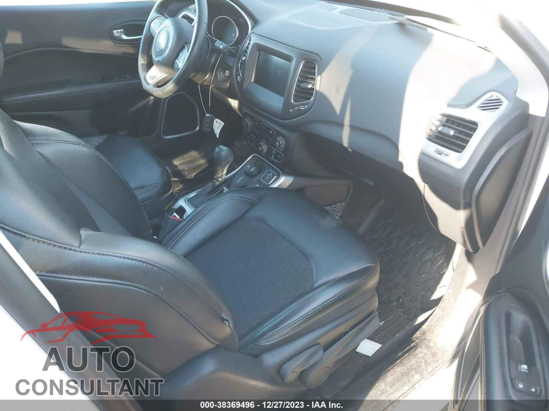 JEEP COMPASS 2018 - 3C4NJDBB7JT434347