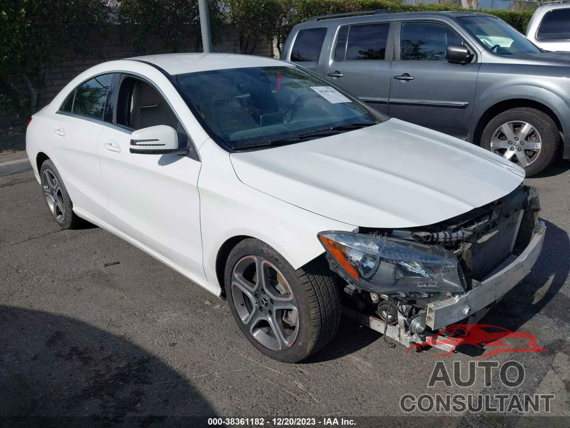 MERCEDES-BENZ CLA 250 2019 - WDDSJ4EB4KN764422