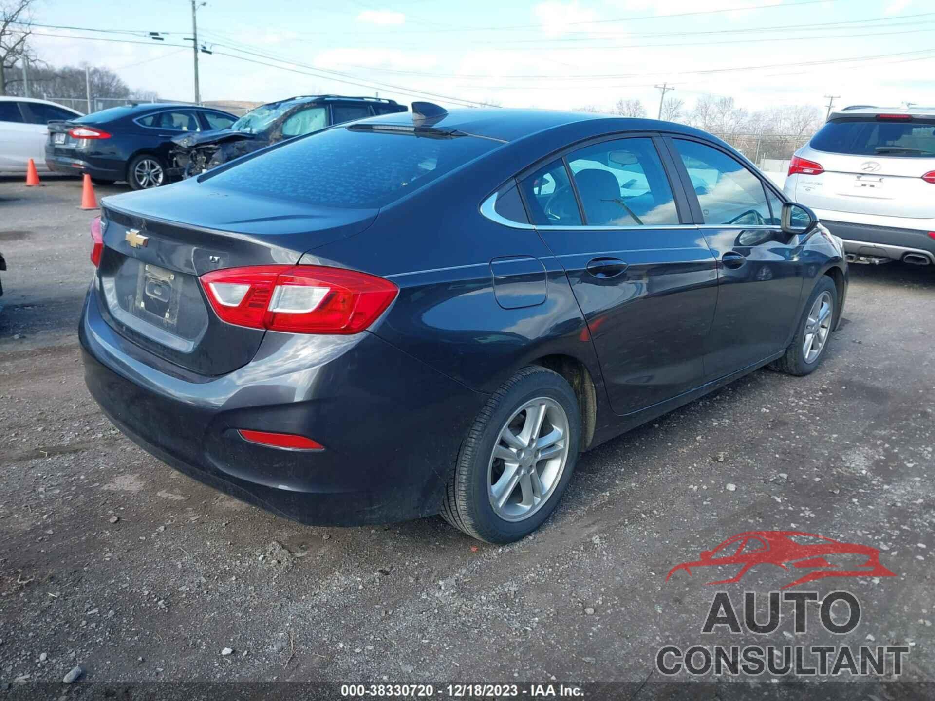 CHEVROLET CRUZE 2017 - 1G1BE5SM8H7166026