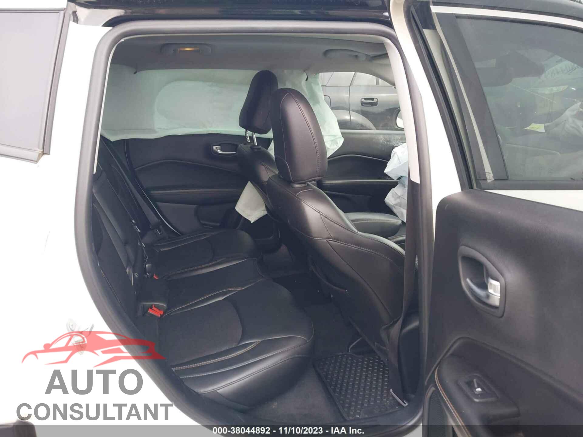 JEEP COMPASS 2018 - 3C4NJDBB4JT314053