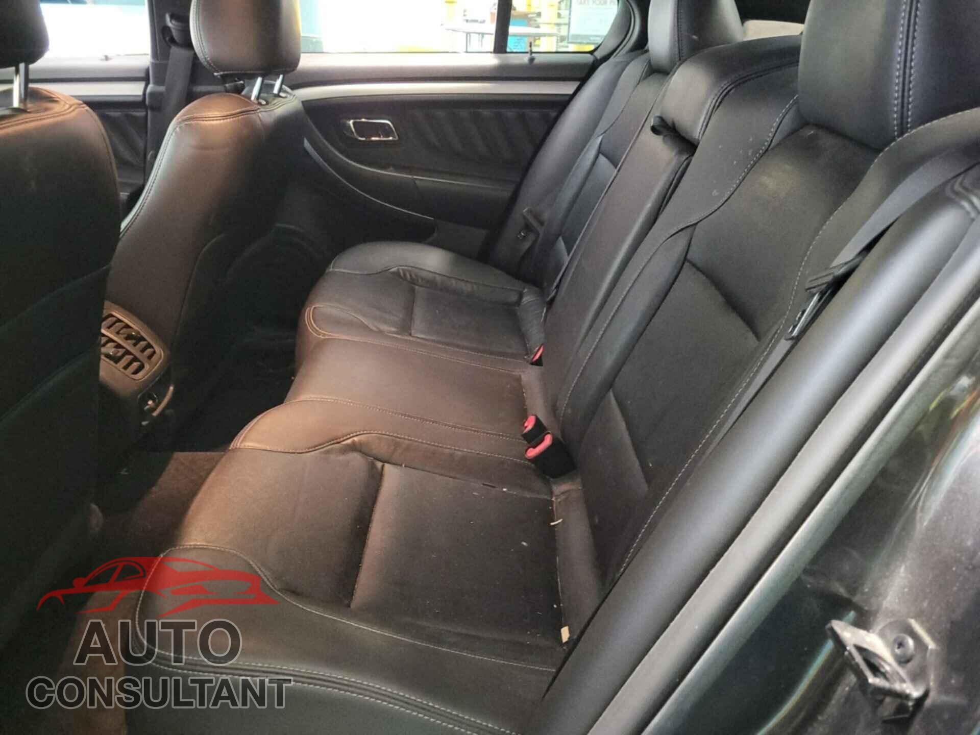 FORD TAURUS 2017 - 1FAHP2E83HG114320