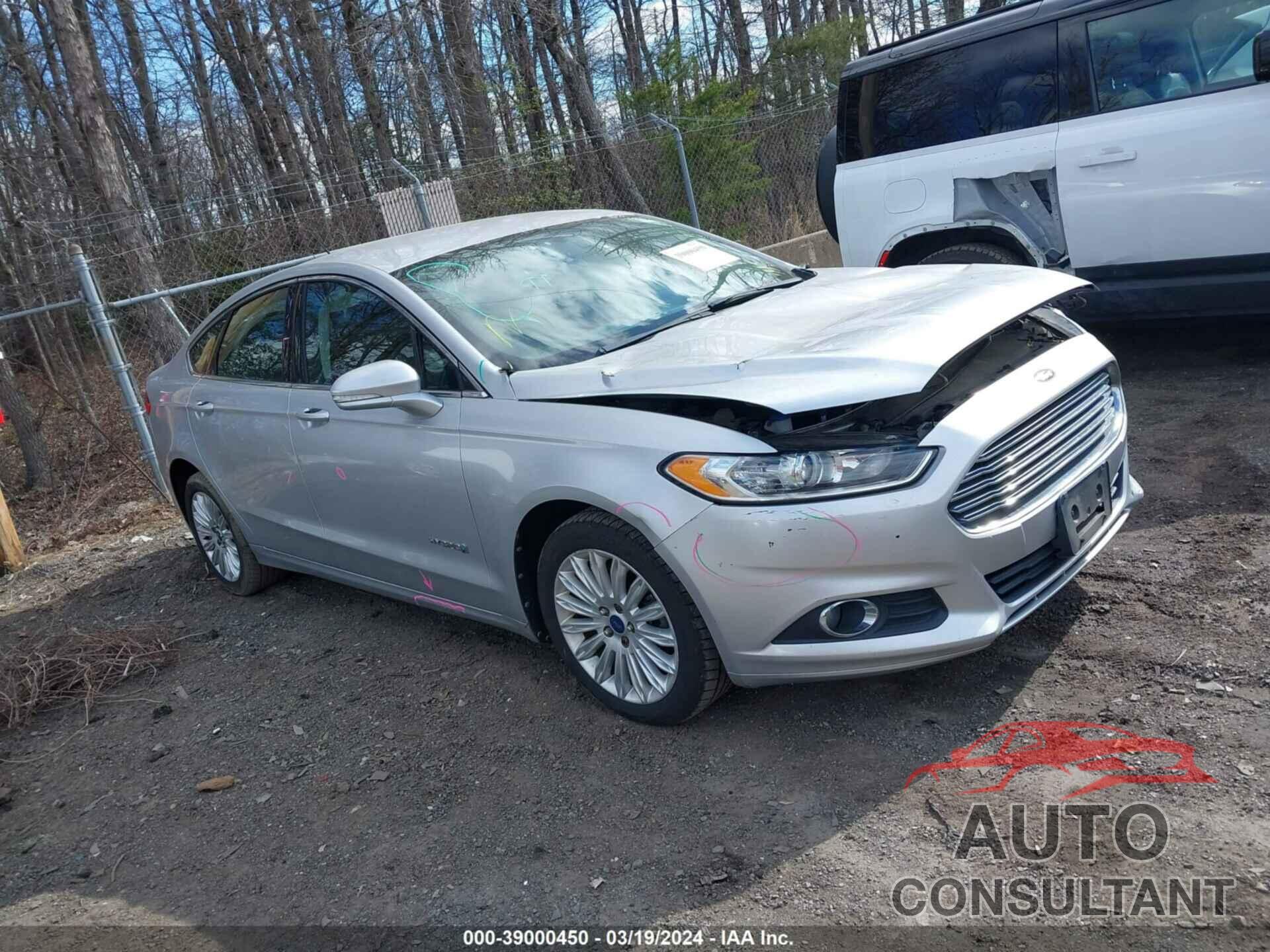 FORD FUSION HYBRID 2013 - 3FA6P0LU6DR138609