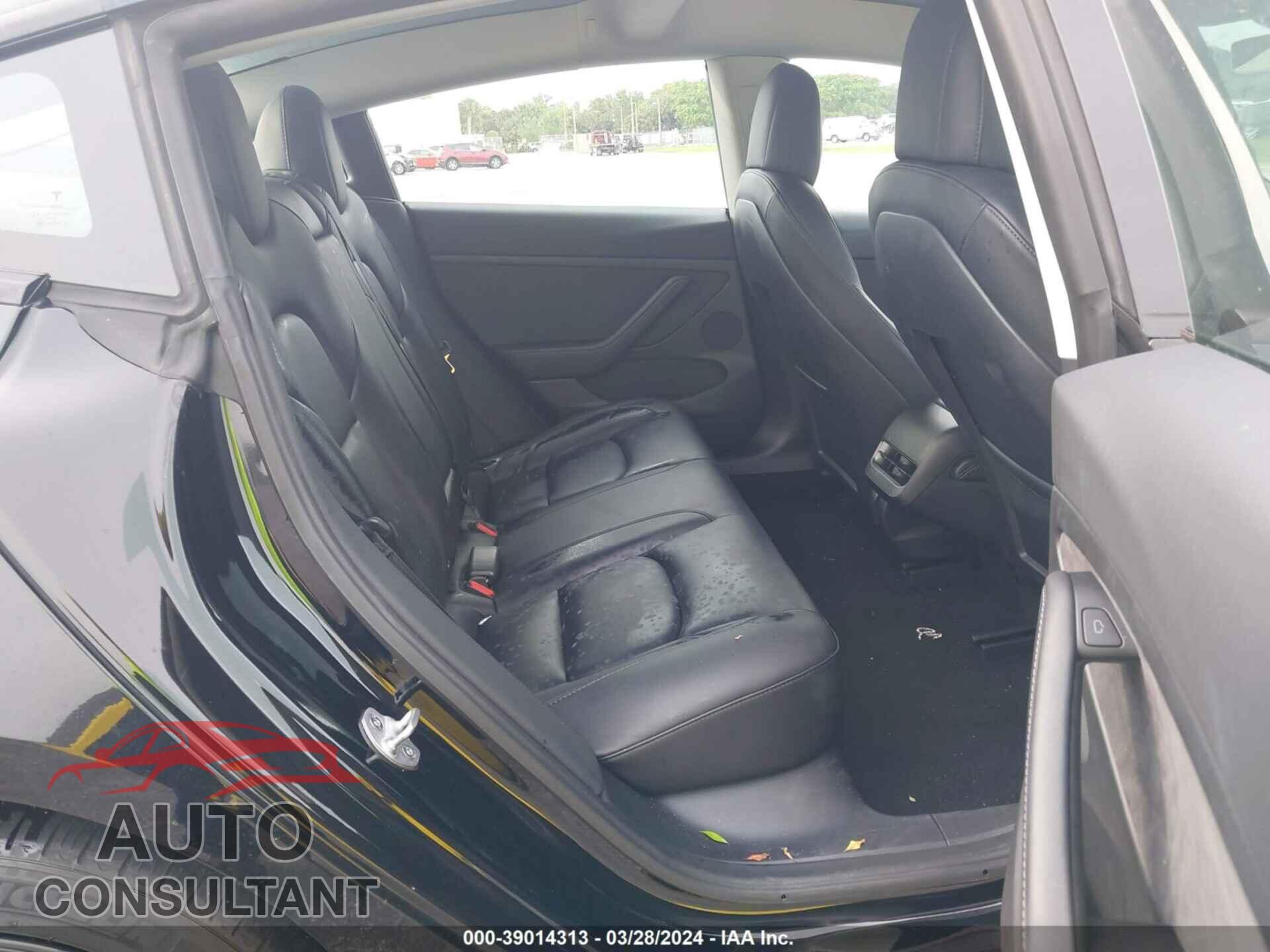 TESLA MODEL 3 2022 - 5YJ3E1EA0NF321566