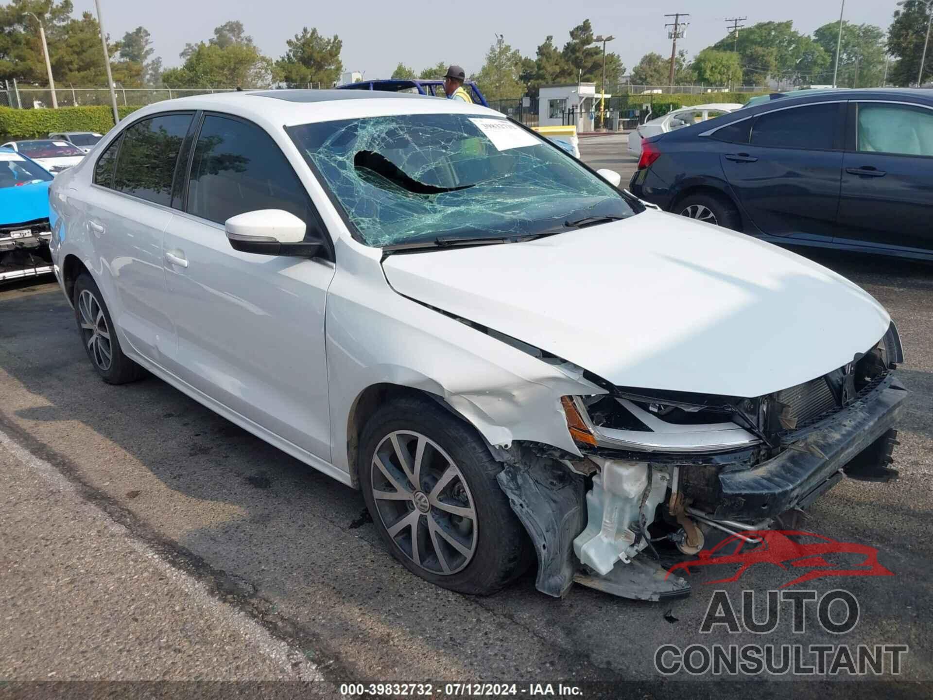 VOLKSWAGEN JETTA 2017 - 3VWDB7AJXHM270712