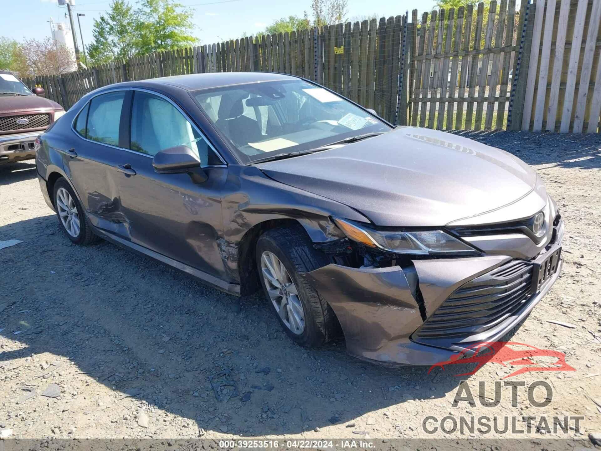 TOYOTA CAMRY 2019 - 4T1B11HK1KU186382