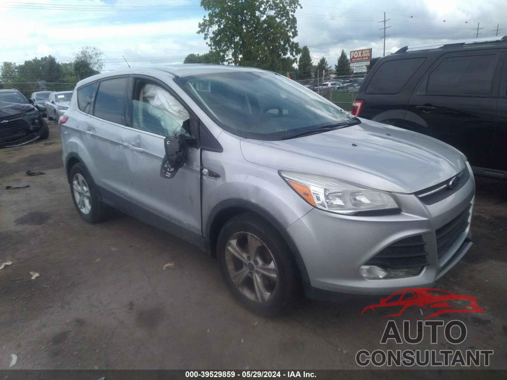 FORD ESCAPE 2016 - 1FMCU0GX2GUC87280