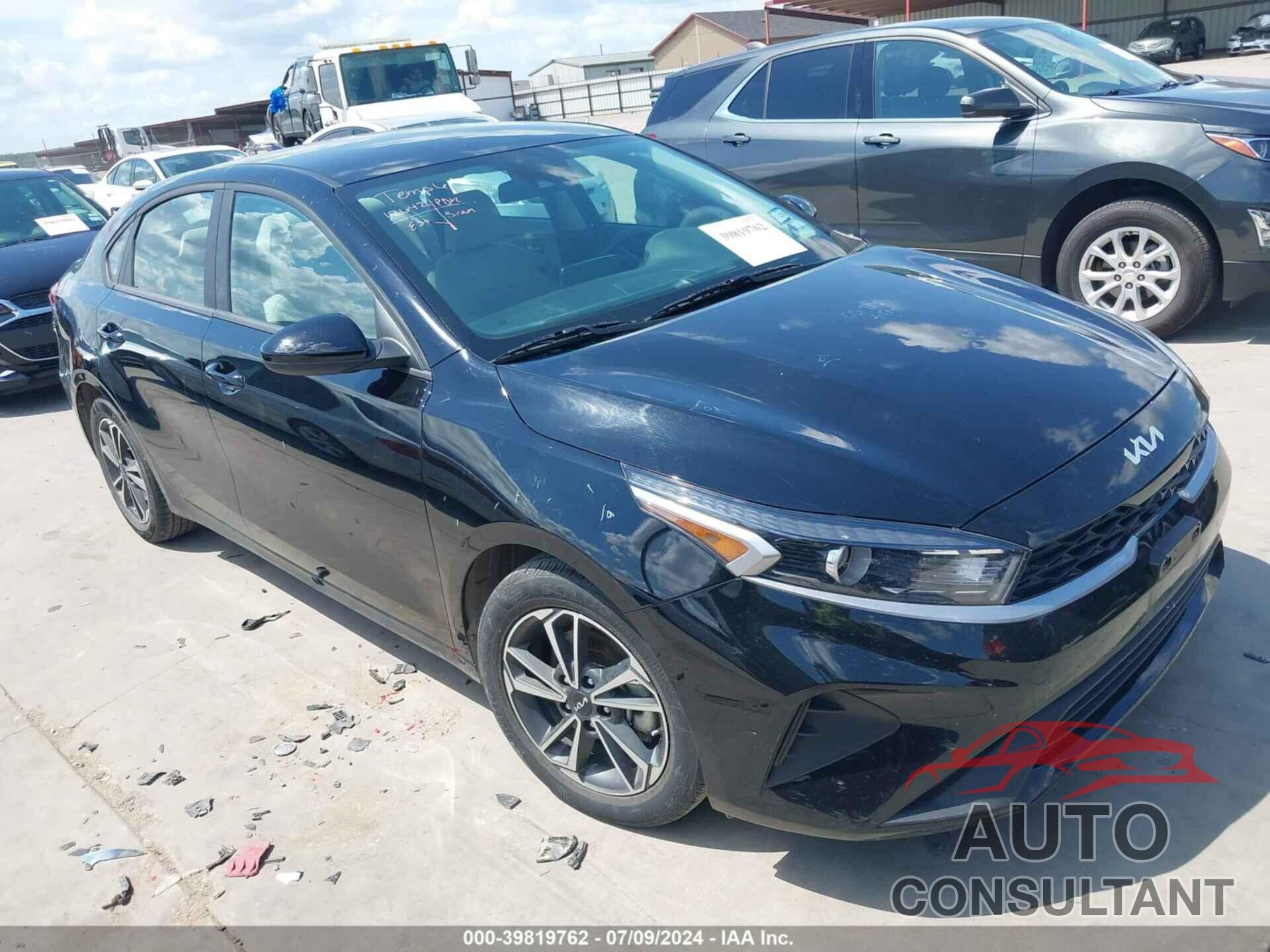 KIA FORTE 2023 - 3KPF24AD6PE665905