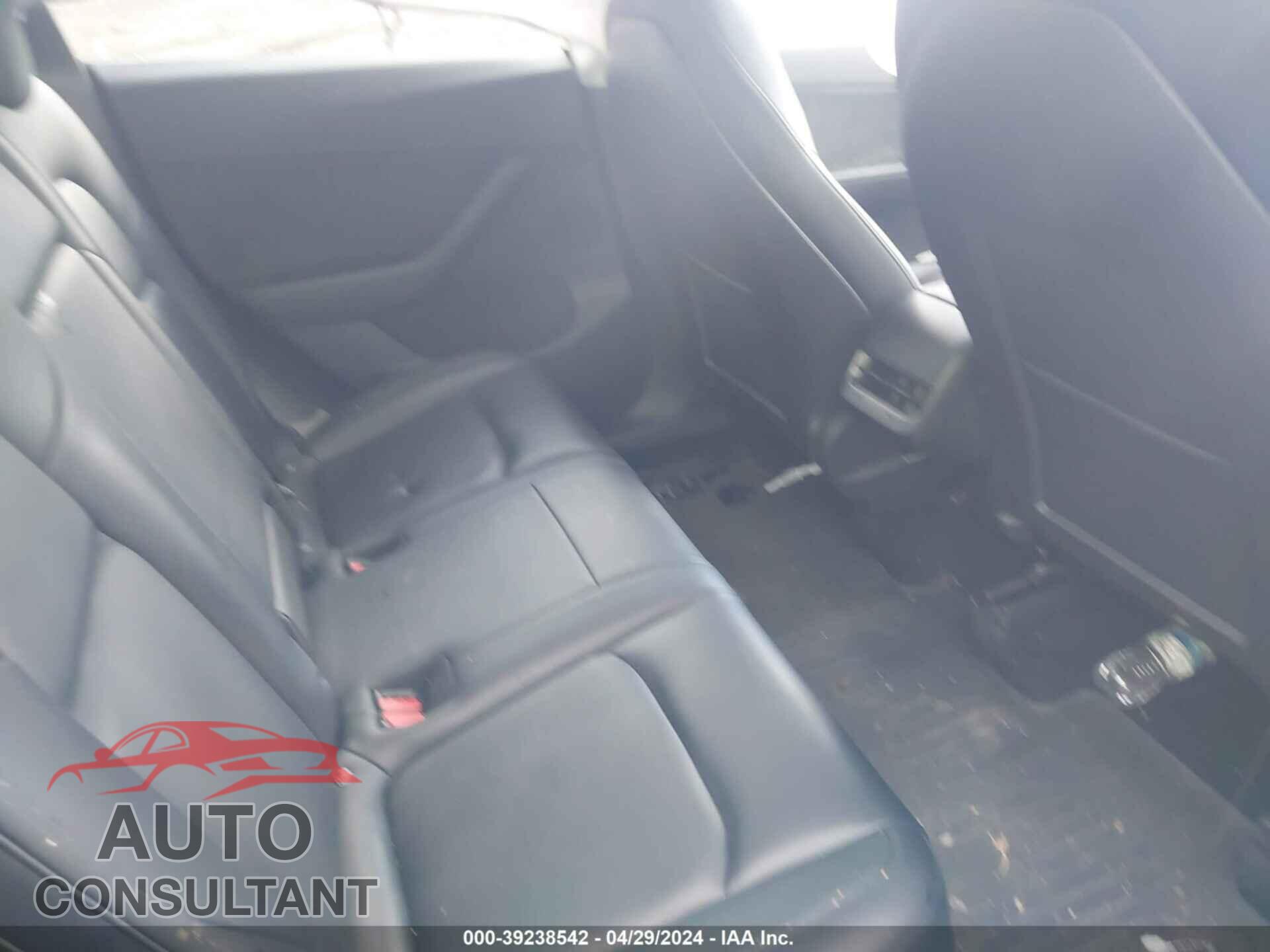 TESLA MODEL Y 2021 - 5YJYGDEE3MF112177