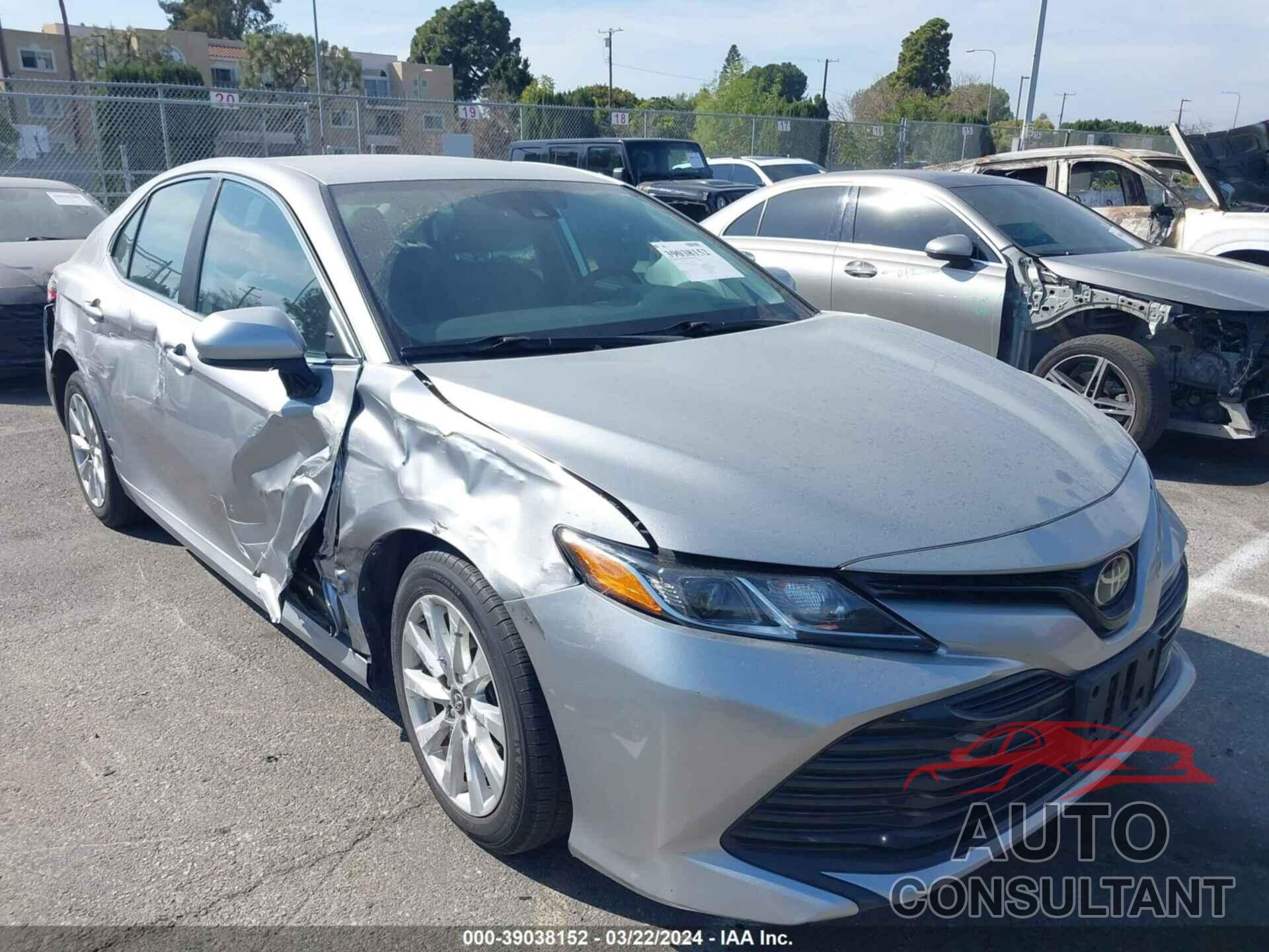 TOYOTA CAMRY 2019 - 4T1B11HK3KU715301