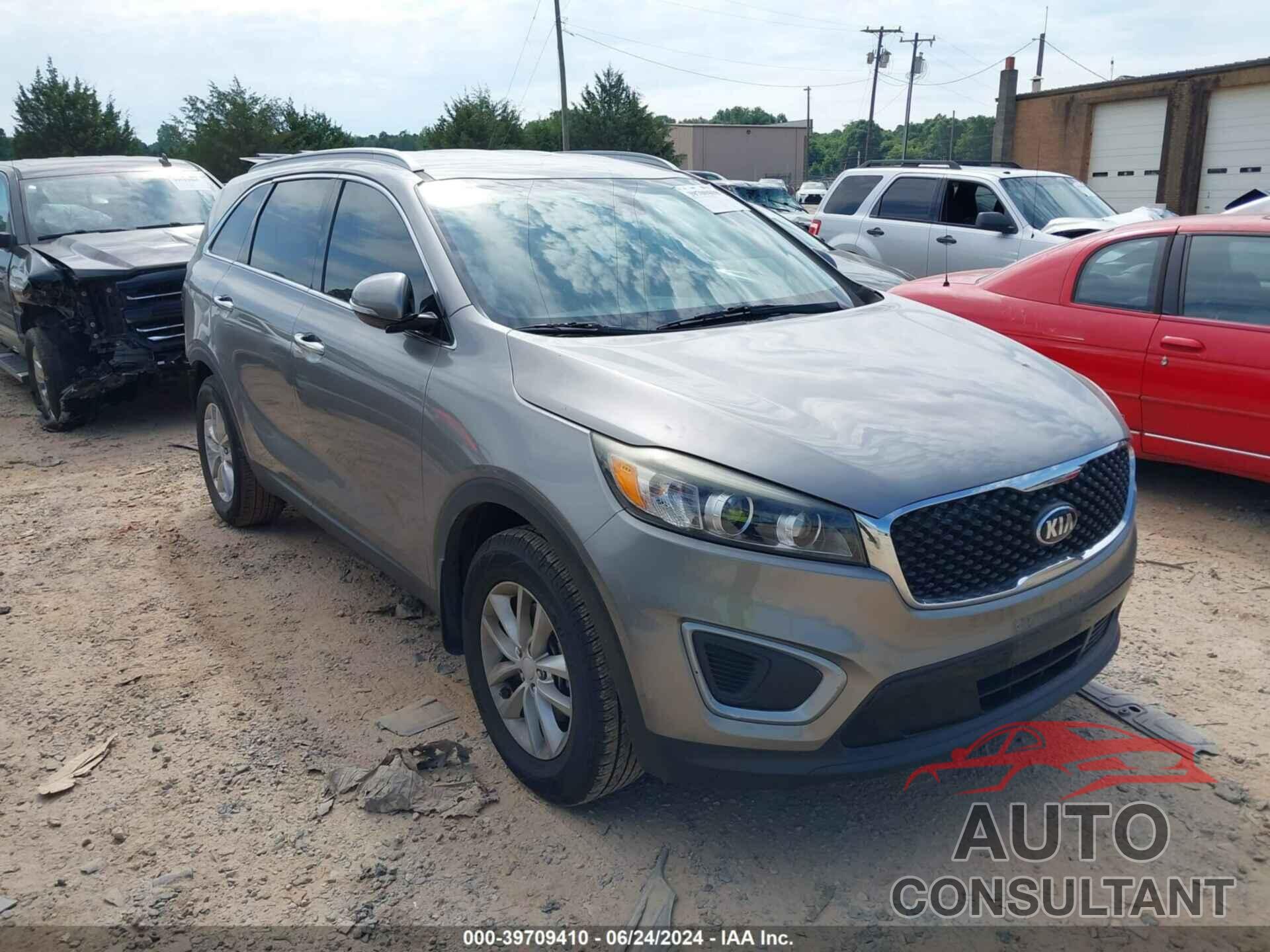 KIA SORENTO 2017 - 5XYPG4A33HG246203