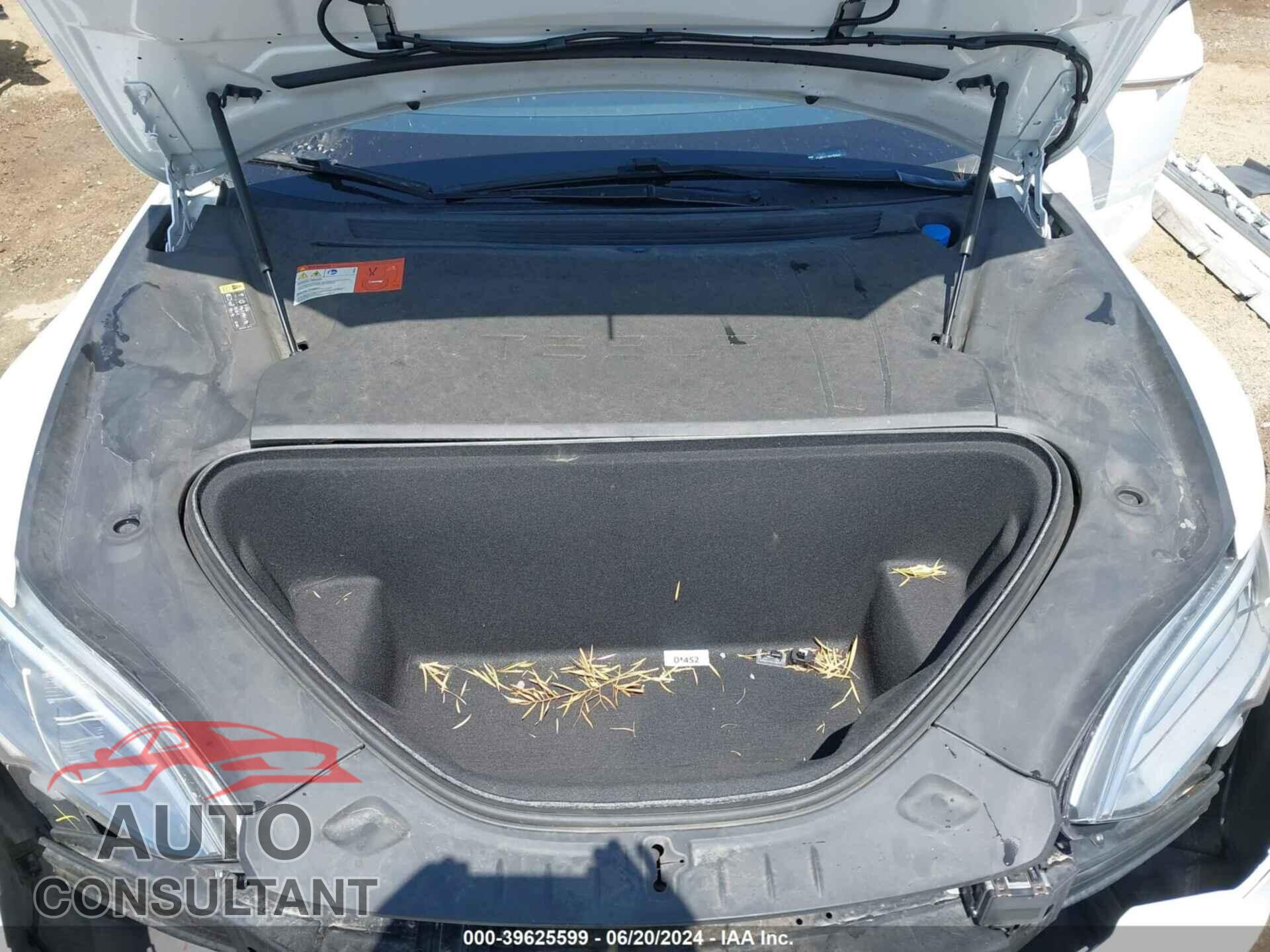 TESLA MODEL S 2017 - 5YJSA1E10HF202637