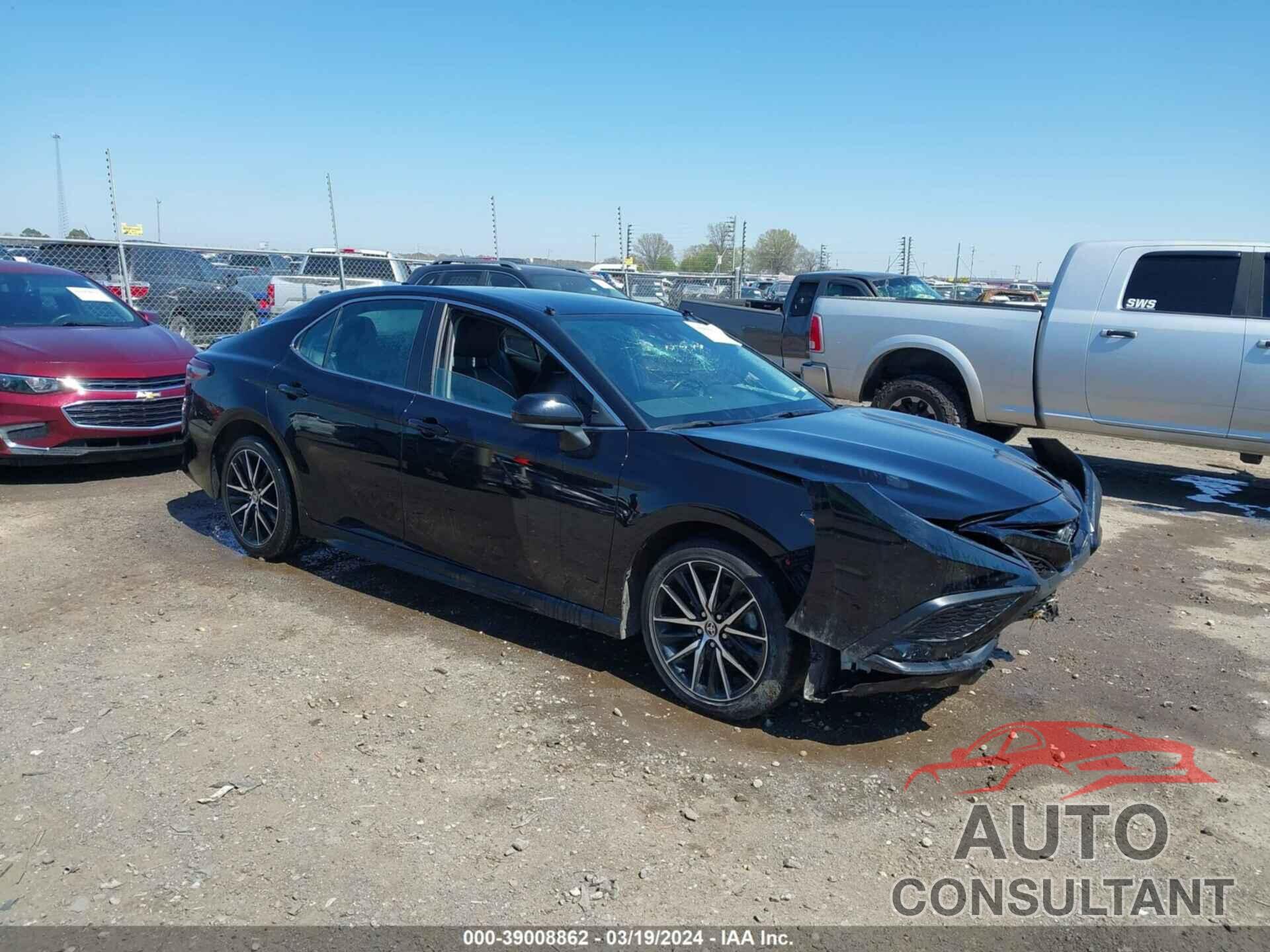 TOYOTA CAMRY 2021 - 4T1G11AK2MU415848