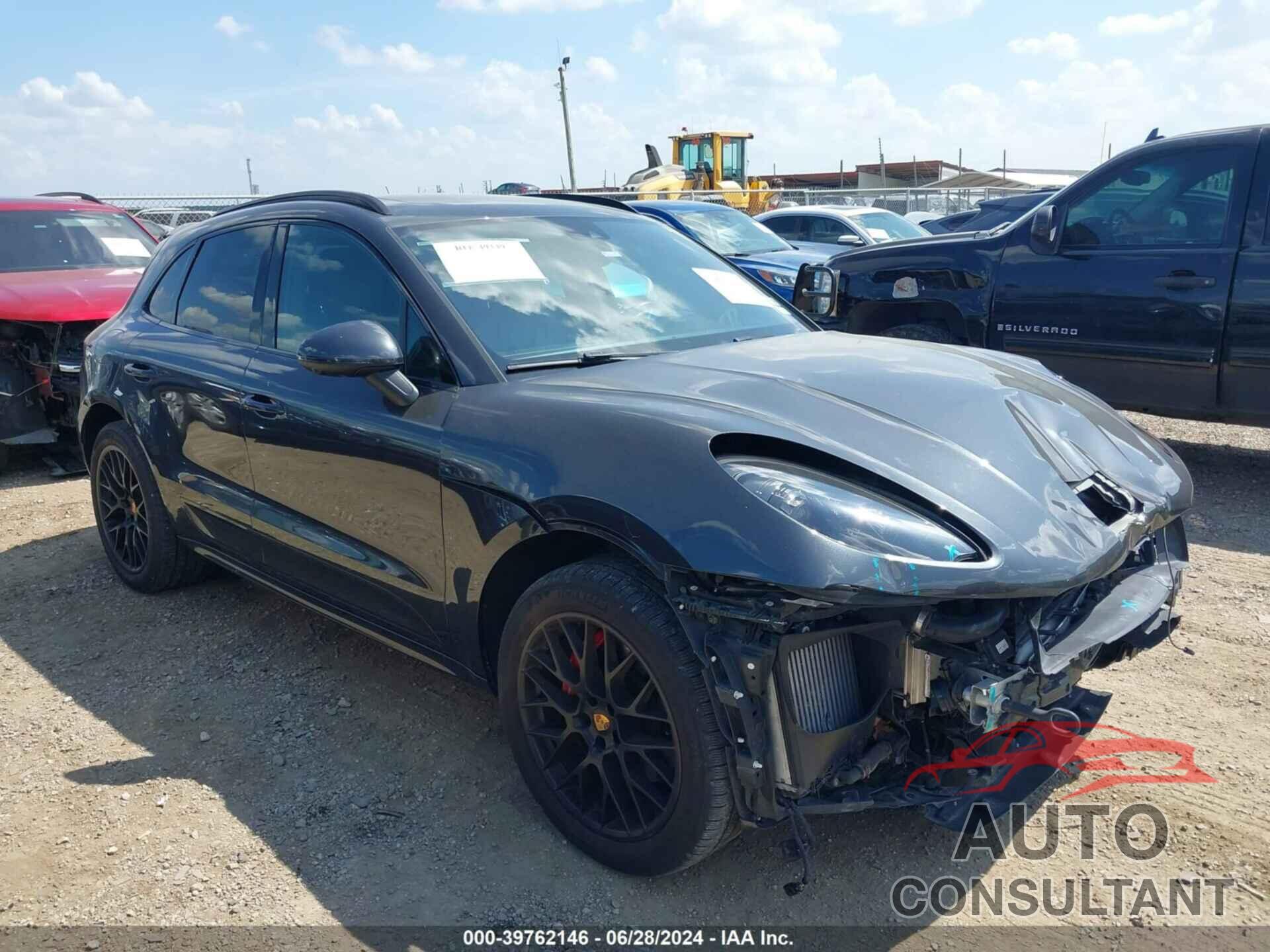 PORSCHE MACAN 2018 - WP1AG2A56JLB61327