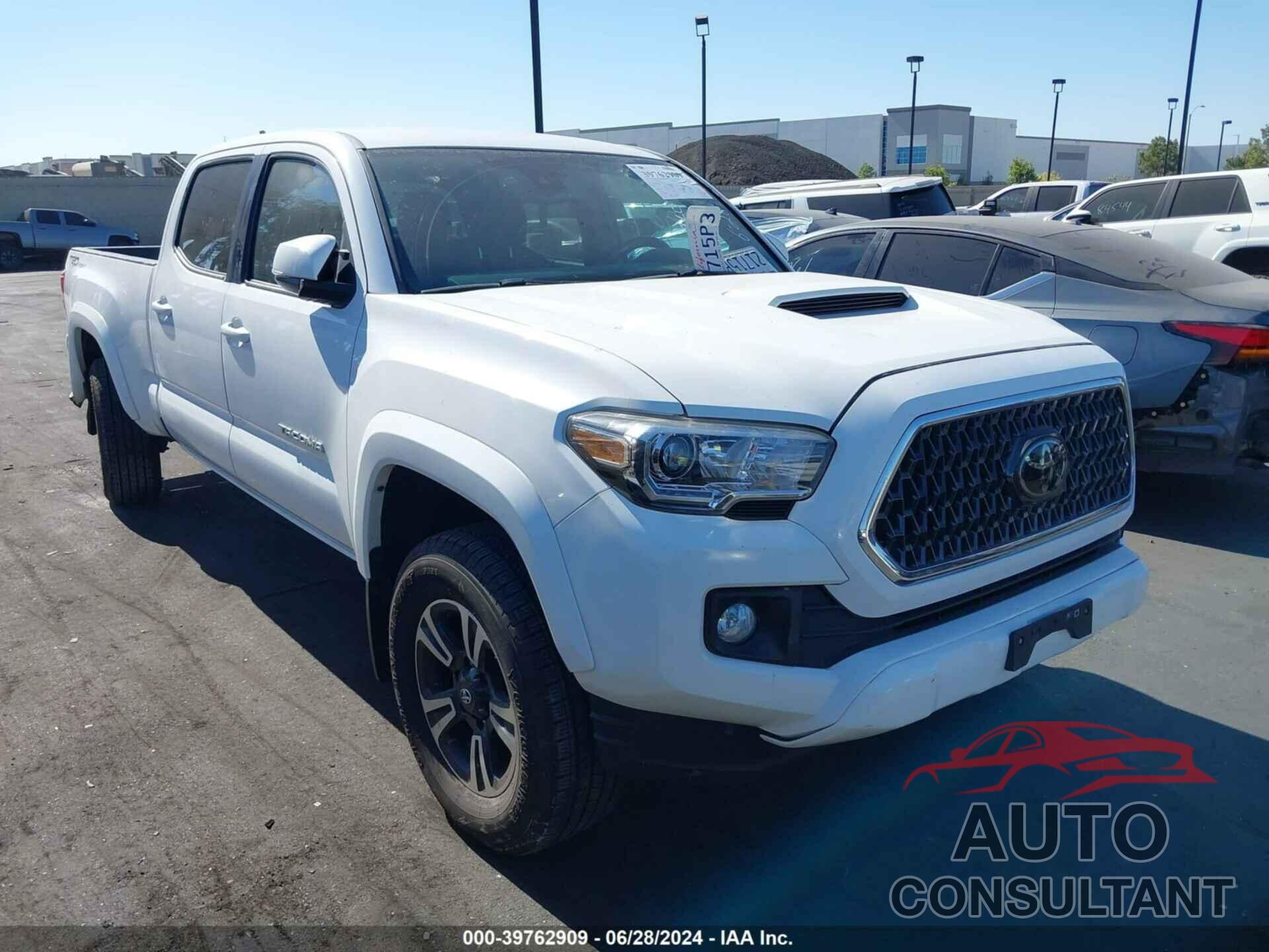 TOYOTA TACOMA 2018 - 3TMBZ5DN1JM015350