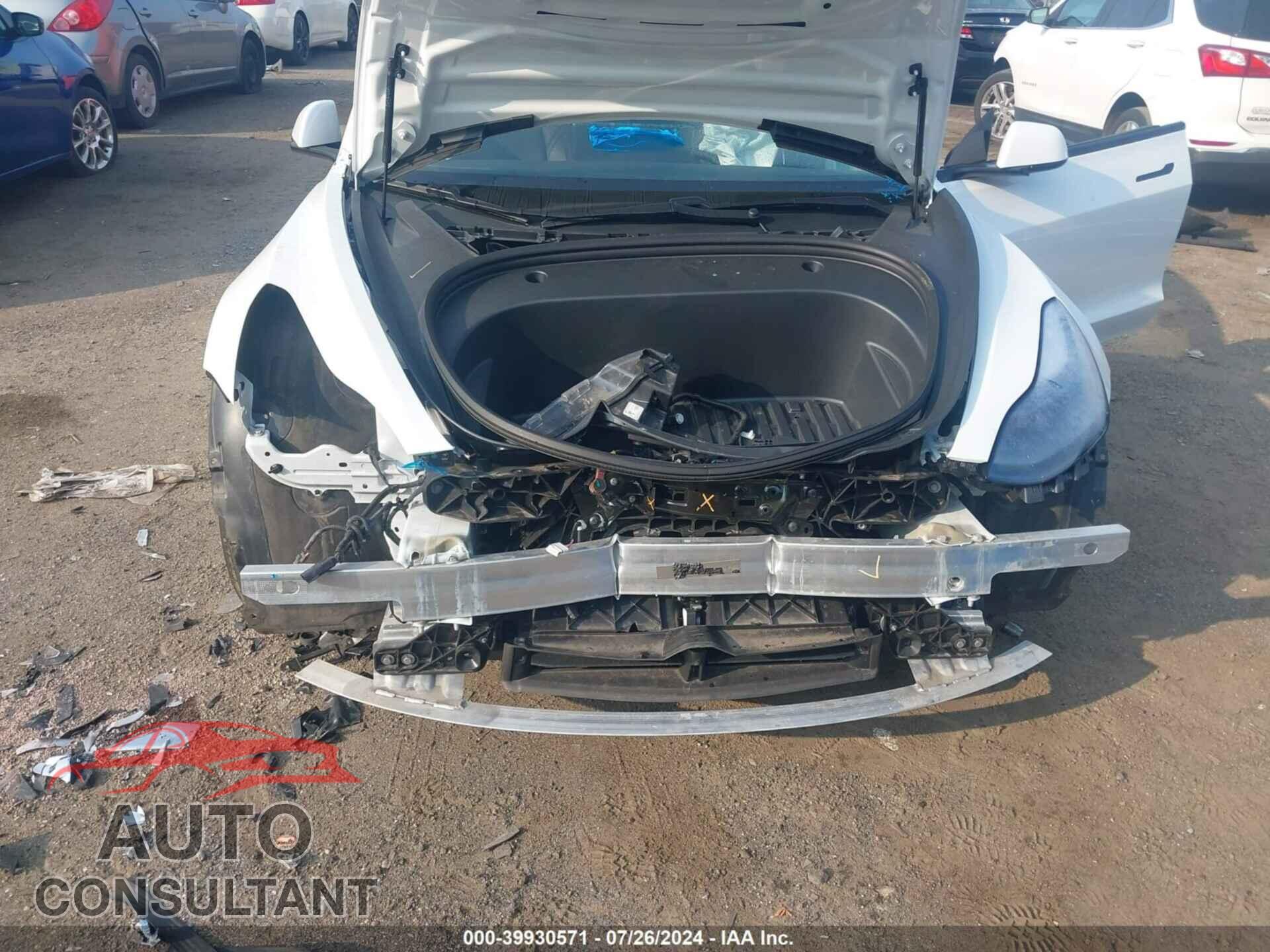 TESLA MODEL 3 2021 - 5YJ3E1EA5MF923538