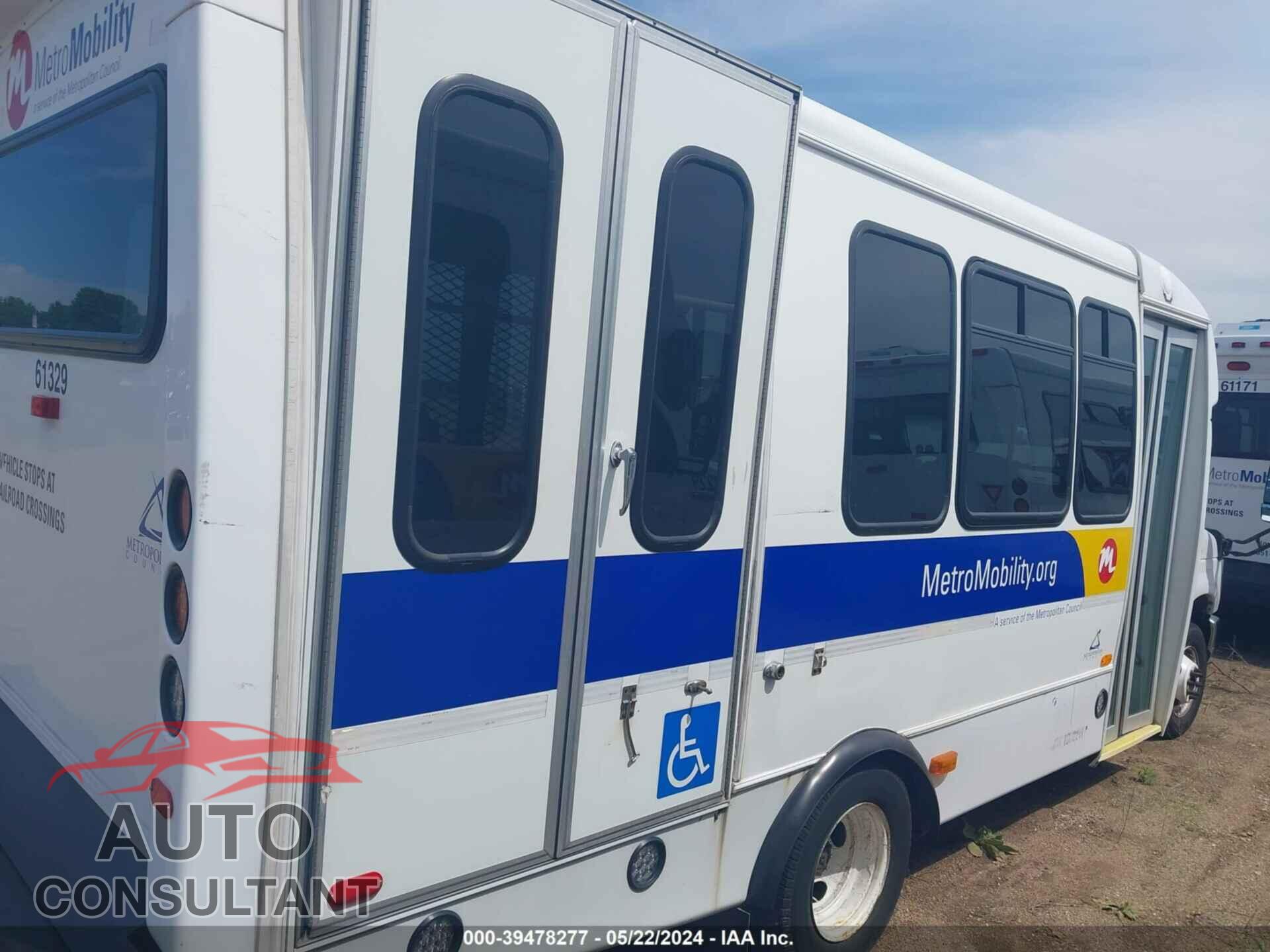 FORD ECONOLINE 2017 - 1FDFE4FS3HDC36444