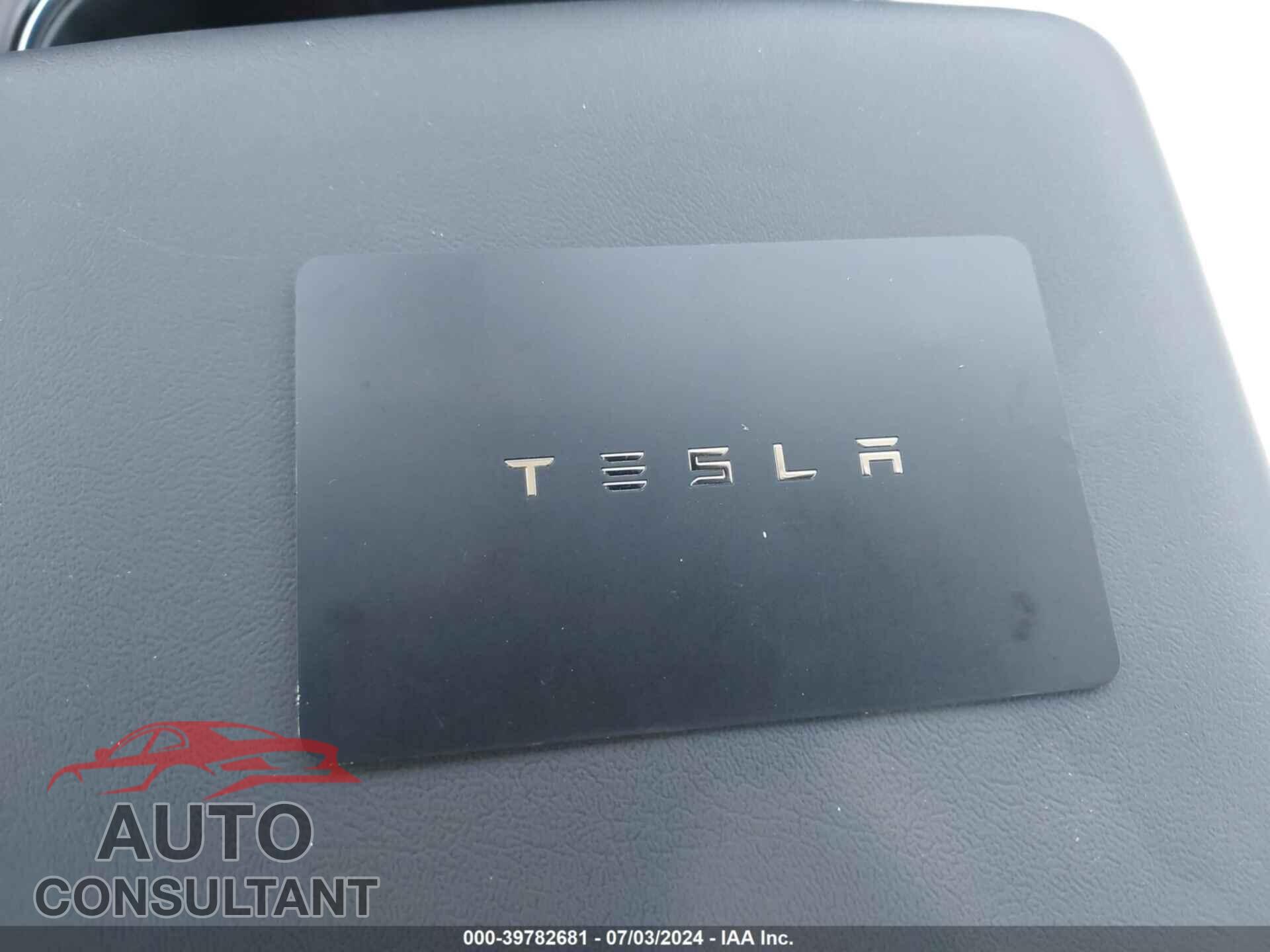 TESLA MODEL 3 2018 - 5YJ3E1EB4JF086334