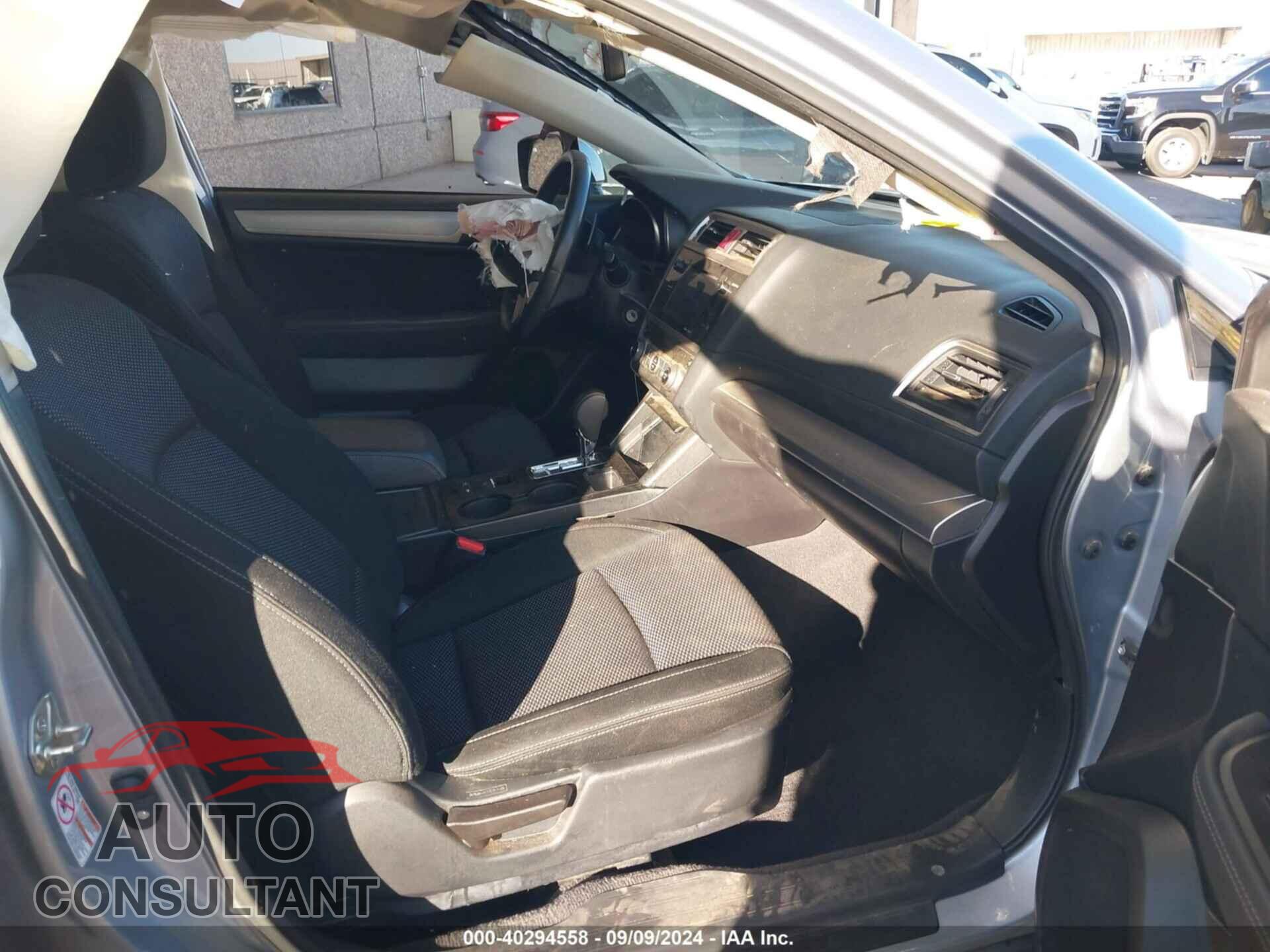 SUBARU OUTBACK 2017 - 4S4BSAFCXH3313010