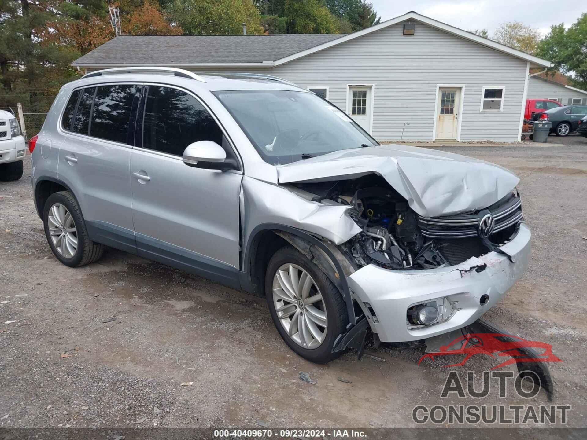 VOLKSWAGEN TIGUAN 2016 - WVGAV7AX7GW577671