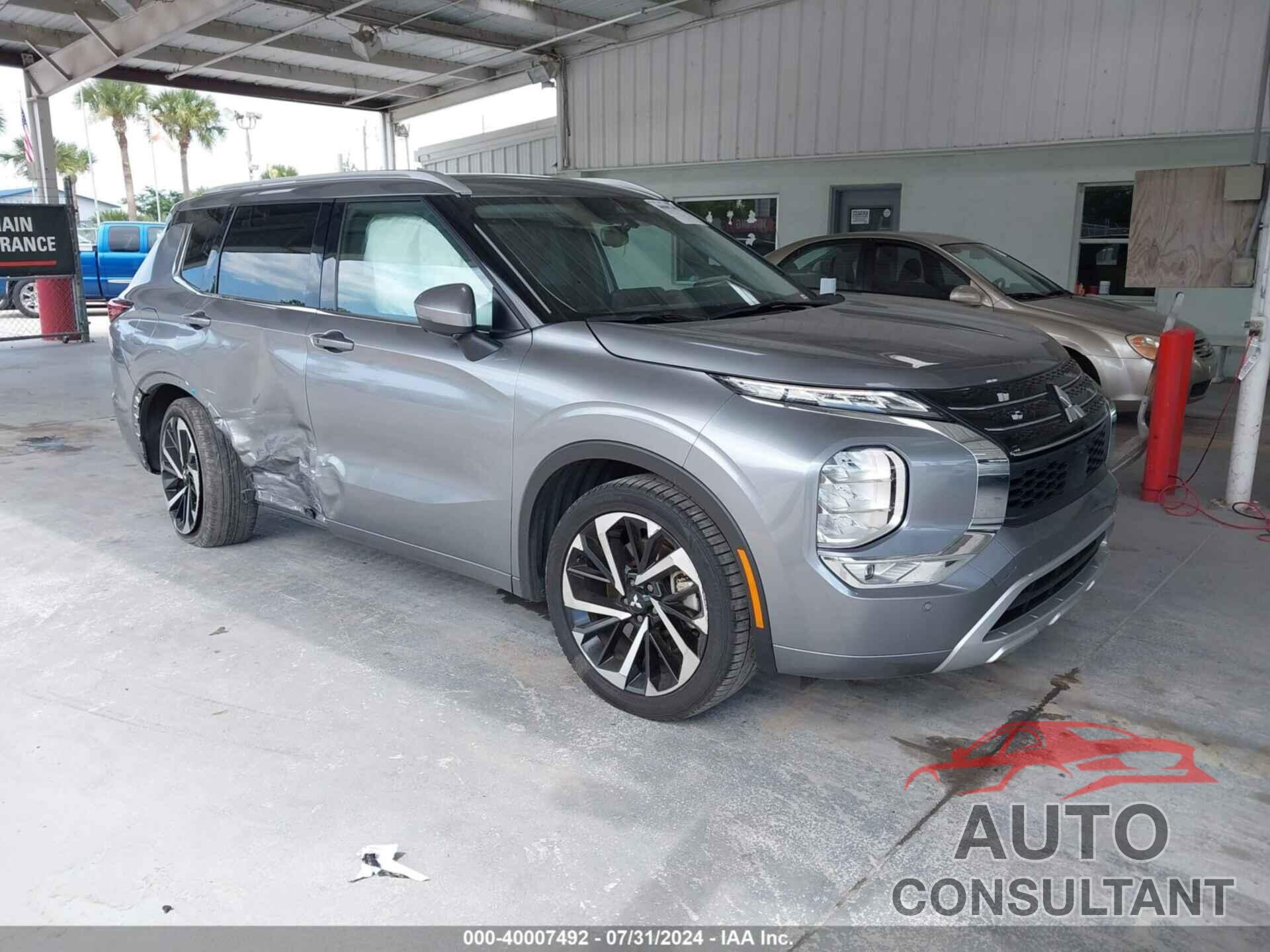 MITSUBISHI OUTLANDER 2023 - JA4J3VA87PZ037902